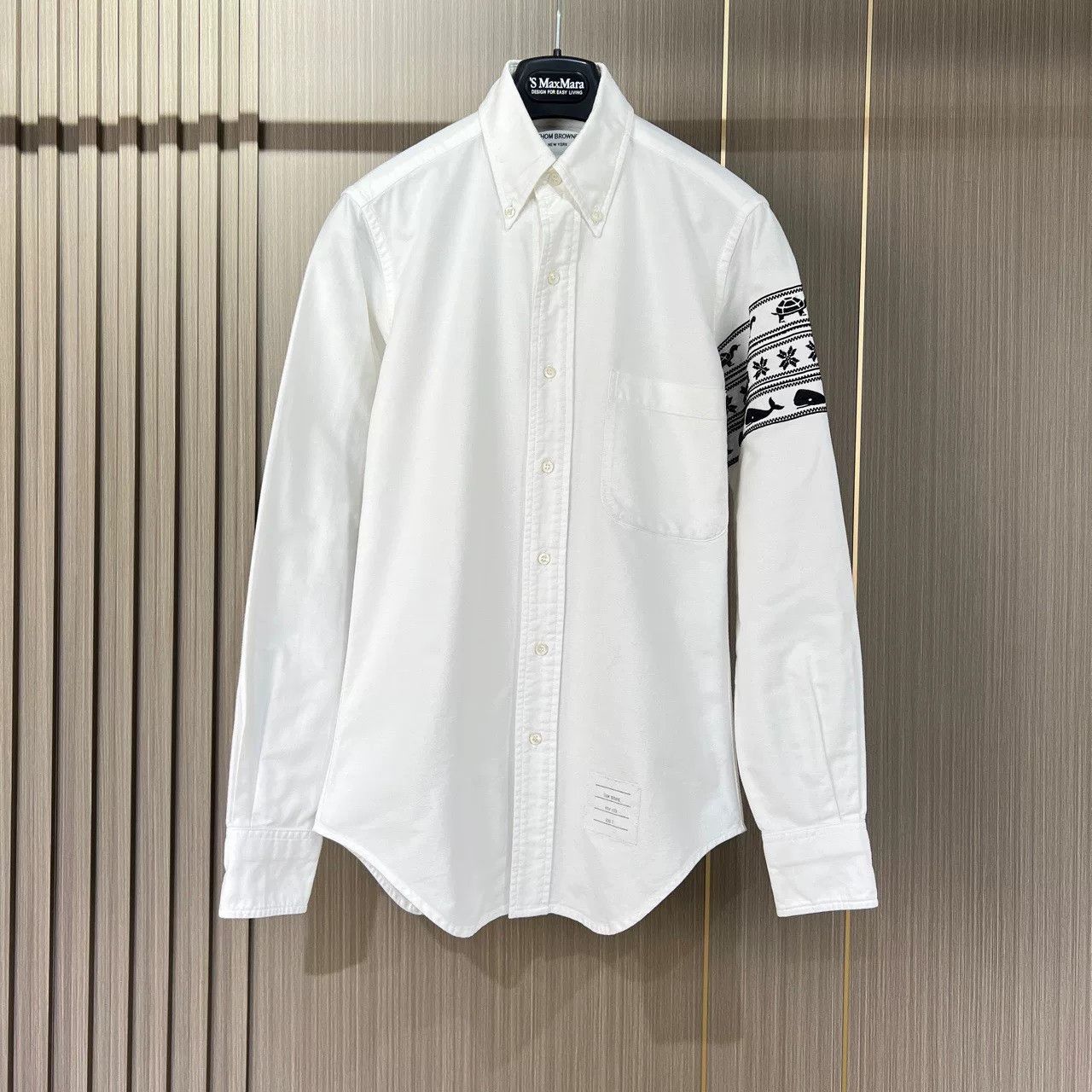 Thom Browne thom browne white whale embroidered shirt Size US XXS / EU 40 - 1 Thumbnail