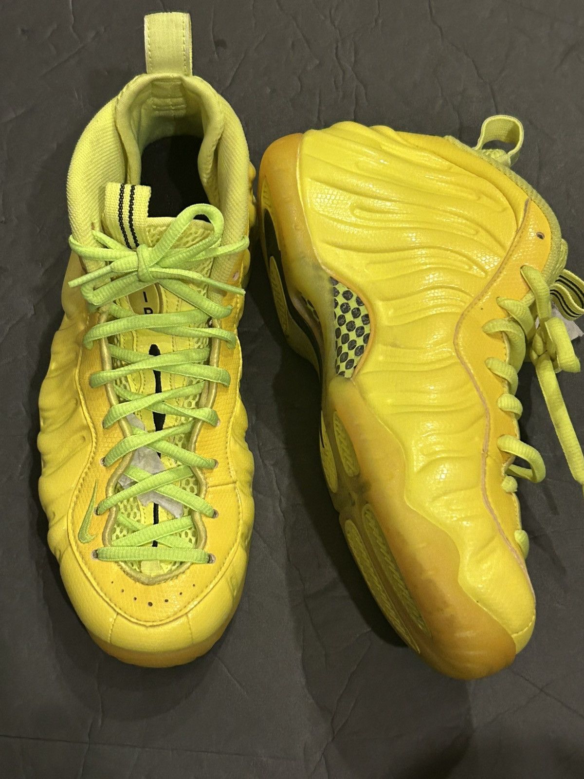 Nike Nike Air Foamposite Pro ‘Volt’ Size US 8 / EU 41 - 10 Thumbnail