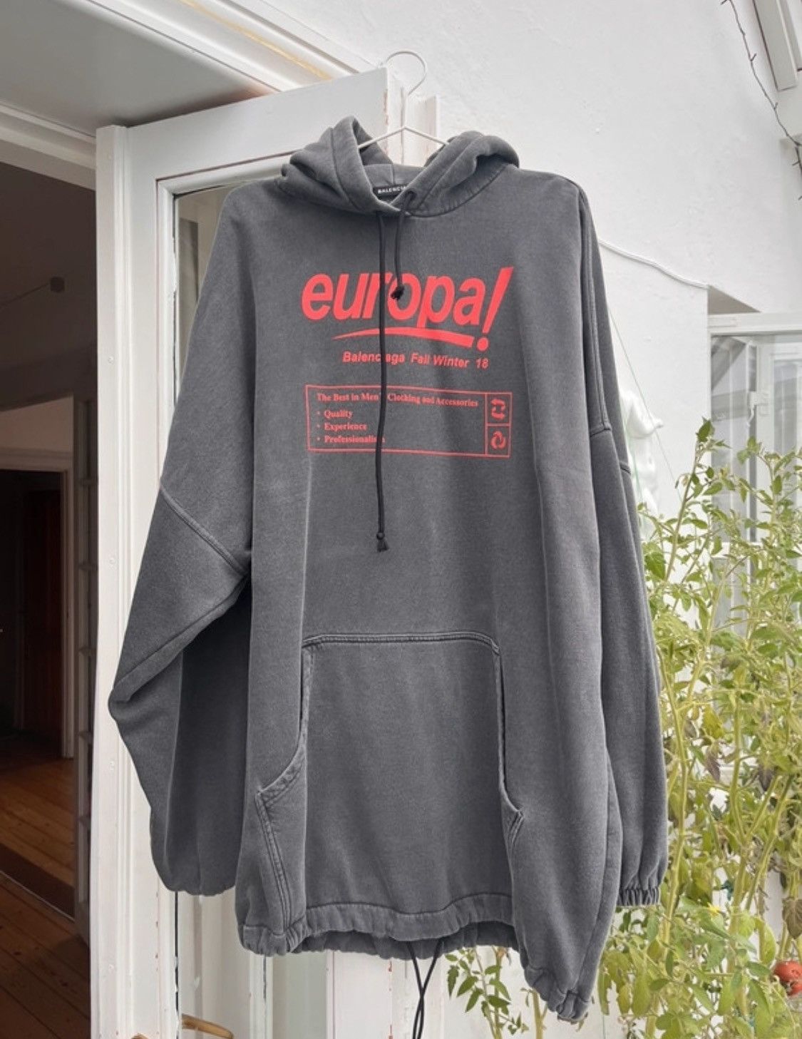 Balenciaga europa! フーディ グレー Balenciaga Europa | Grailed