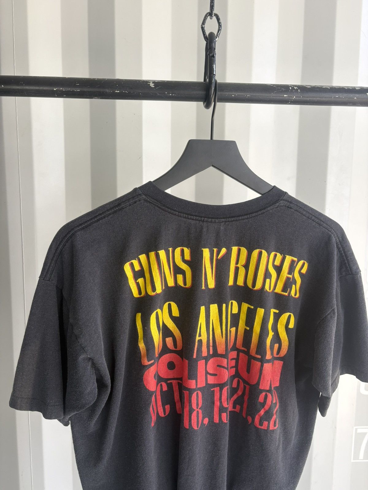 Band Tees Vintage Guns N Roses Shirt Faded Thrashed Grunge Band Size US L / EU 52-54 / 3 - 5 Thumbnail