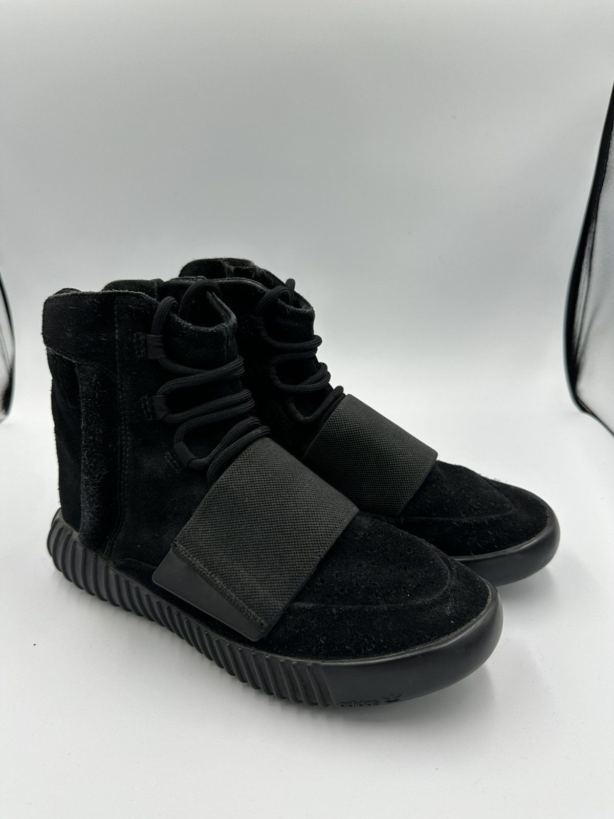 Yeezy Yeezy 750 Triple Black Size US 7 / EU 40 - 1 Thumbnail