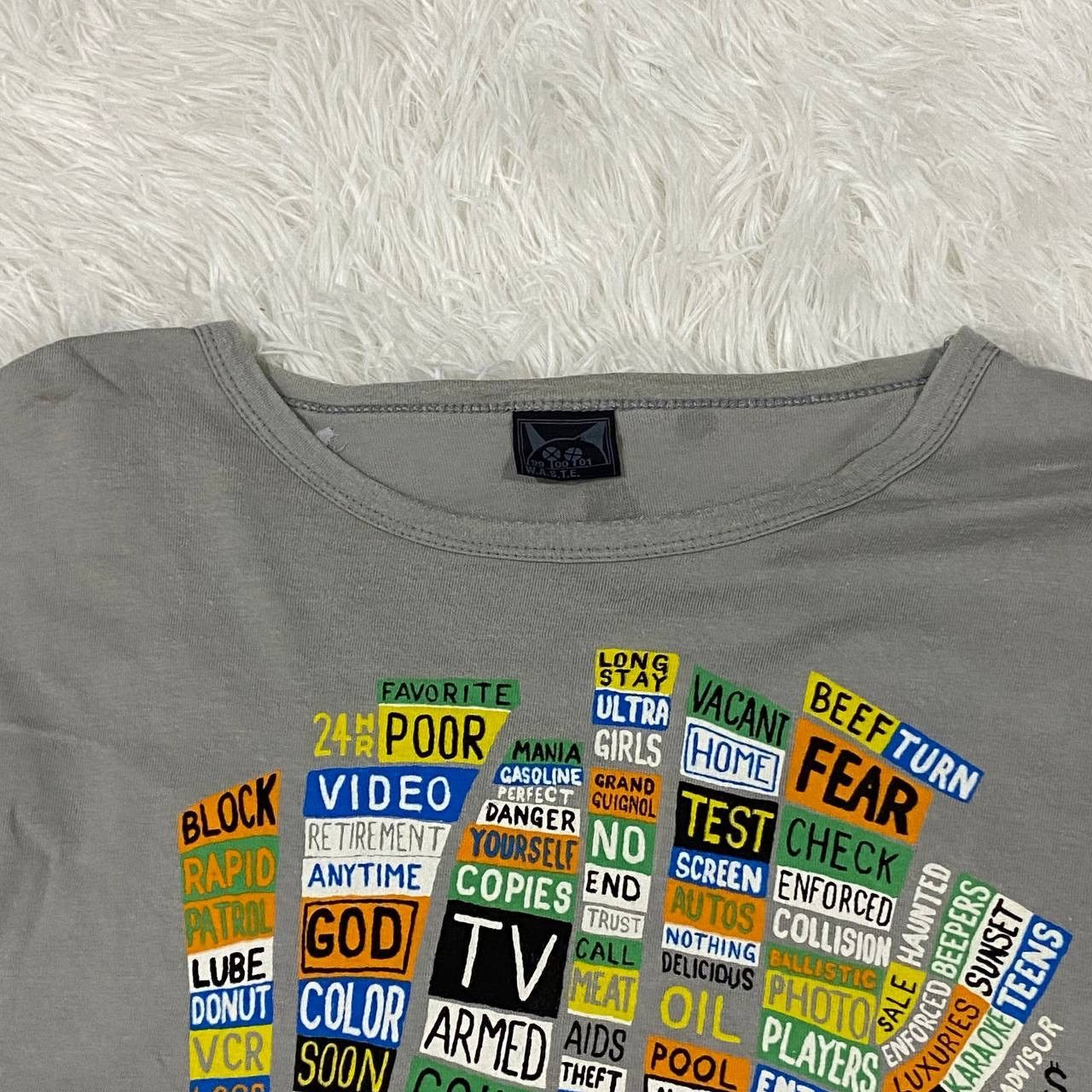 Band Tees Vintage rock band Radiohead hail to the thief cover art Size US XL / EU 56 / 4 - 3 Thumbnail