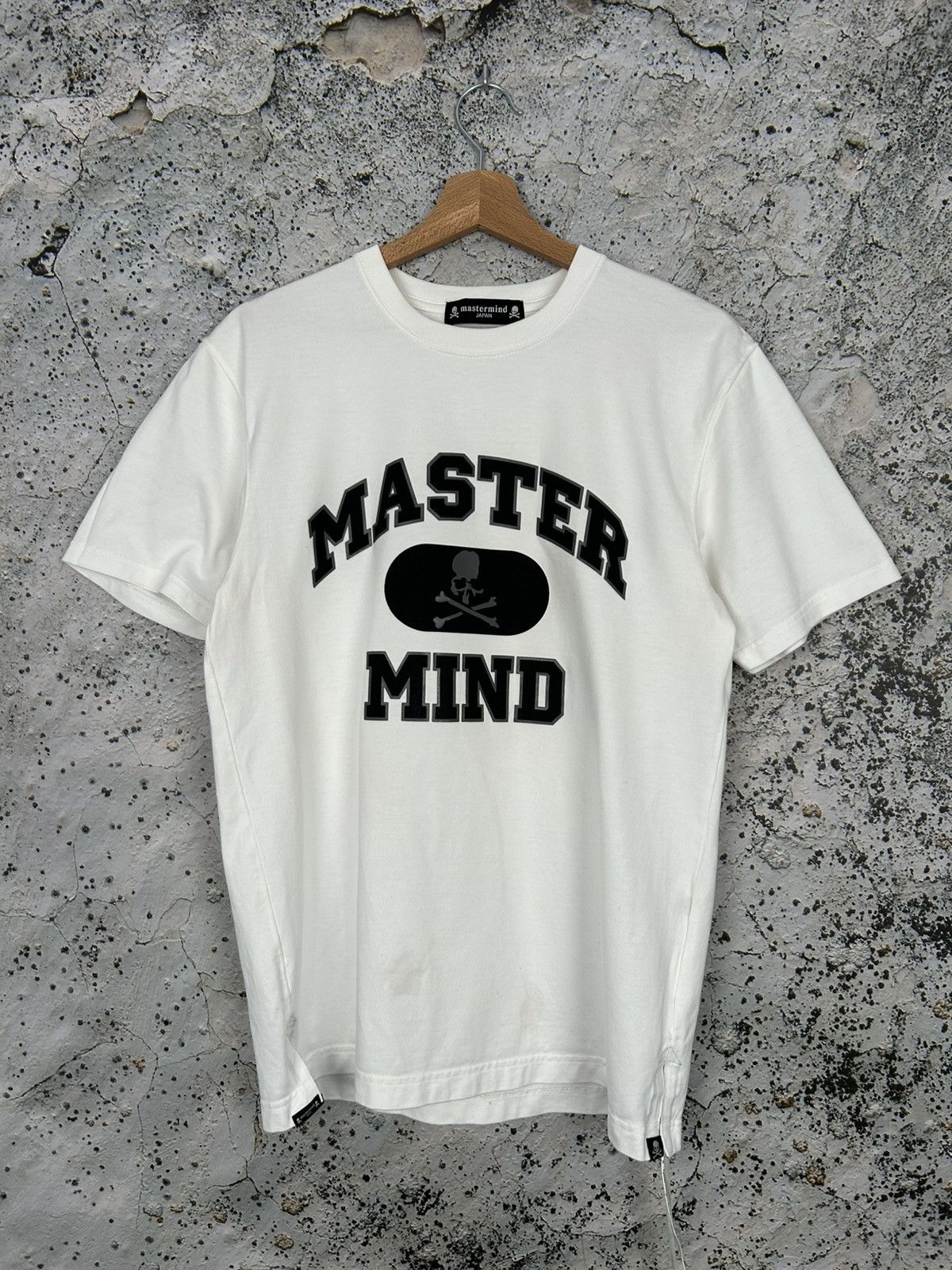 Mastermind Japan Mastermind Japan Skull Graphic Tee Streetwear Hype Rare Size US S / EU 44-46 / 1 - 1 Thumbnail