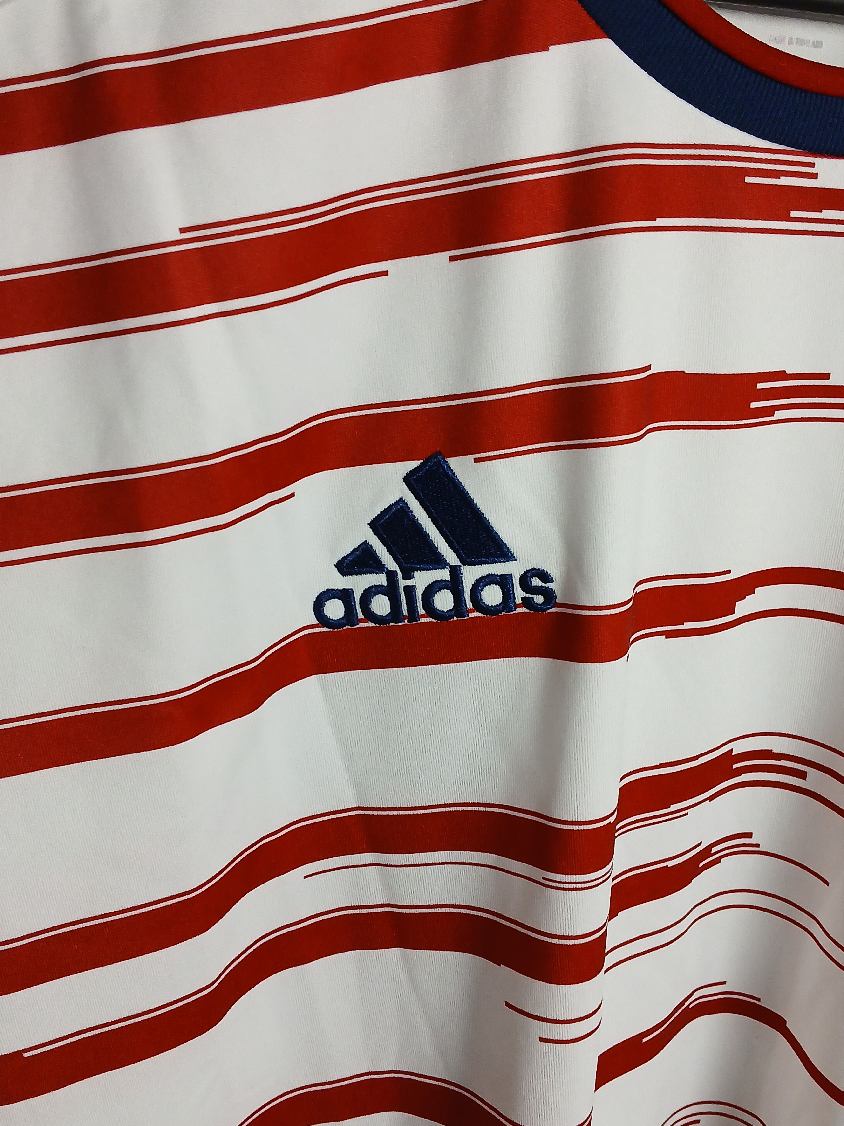 Adidas New Adidas T-Shirt Size US L / EU 52-54 / 3 - 3 Thumbnail