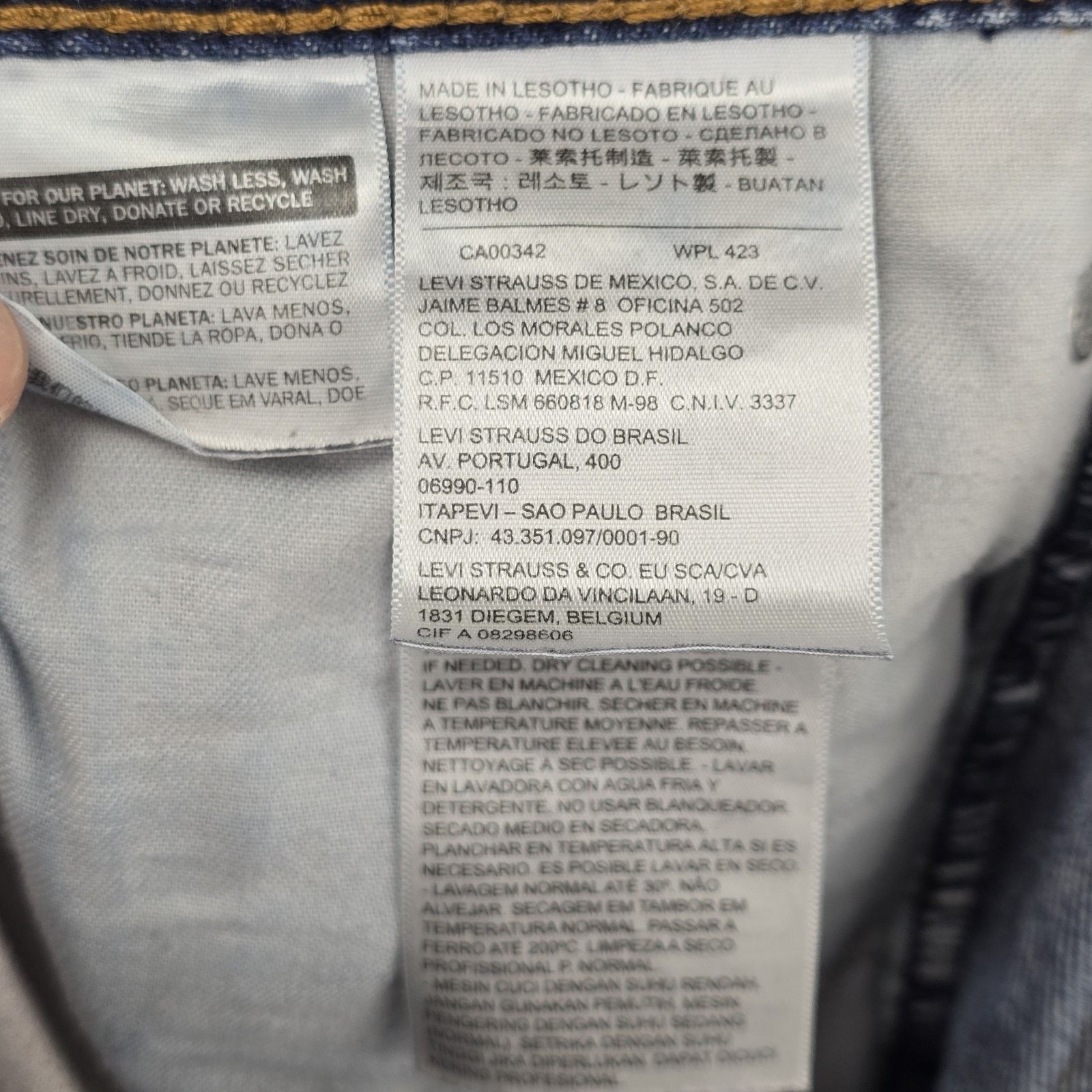 Levi's Vintage Levis 505 Jeans Mens 38x31 Blue Y2K Faded Whiskers Size US 38 / EU 54 - 4 Thumbnail