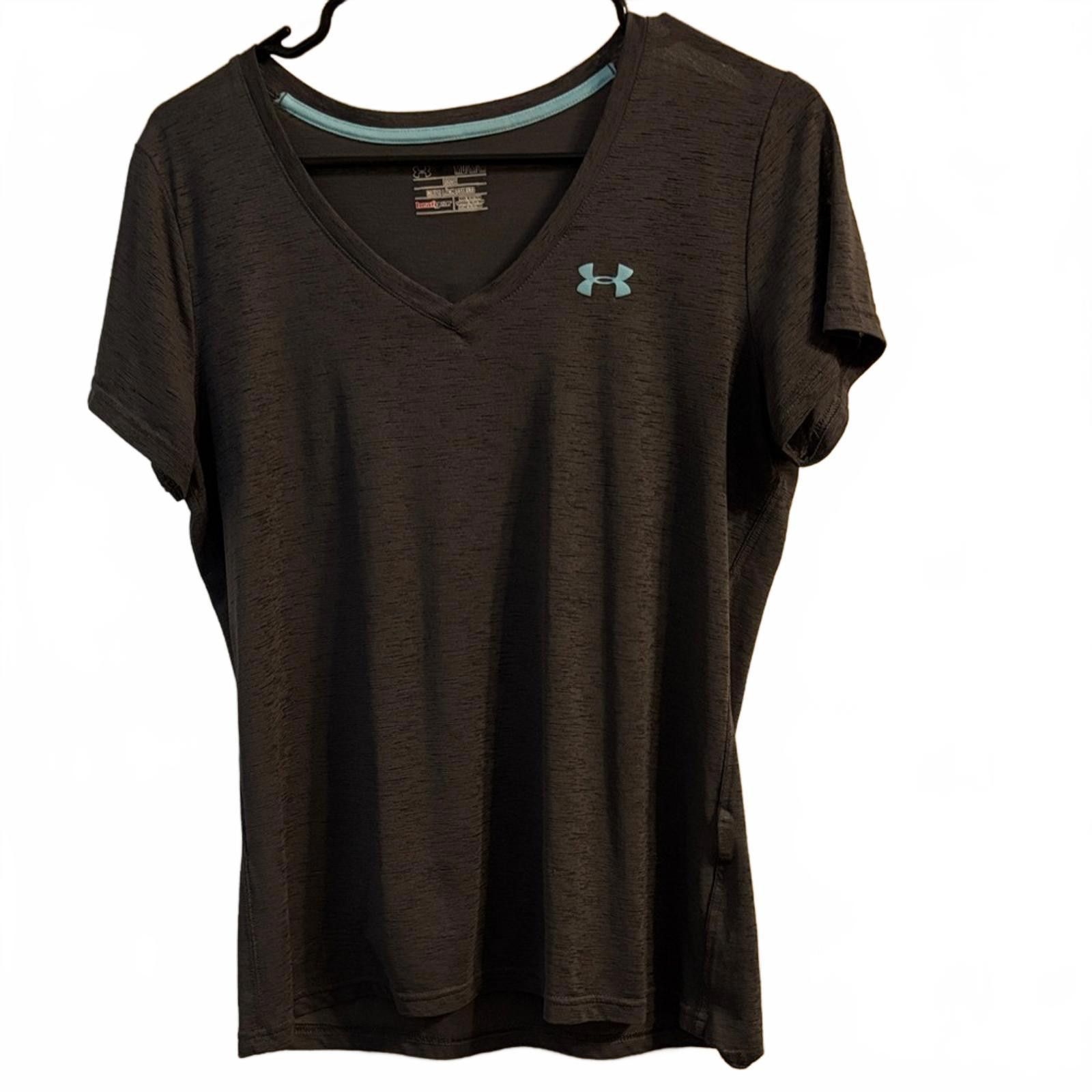 Under Armour Heatgear Loose Fit V-Neck T-Shirt Medium in Black, Women's