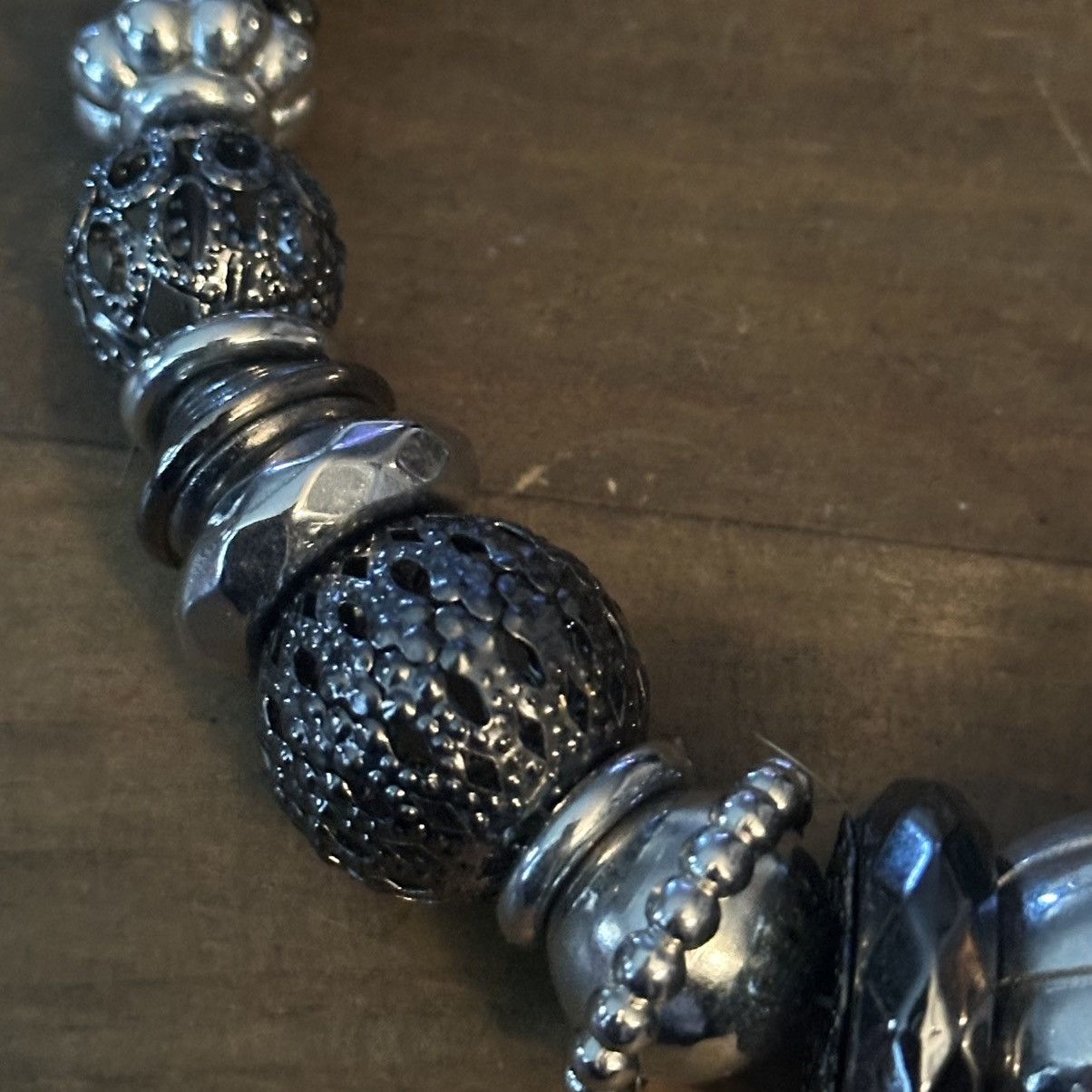 Other Bold Elements chunky two tone silver bead statement necklace Size ONE SIZE - 5 Thumbnail