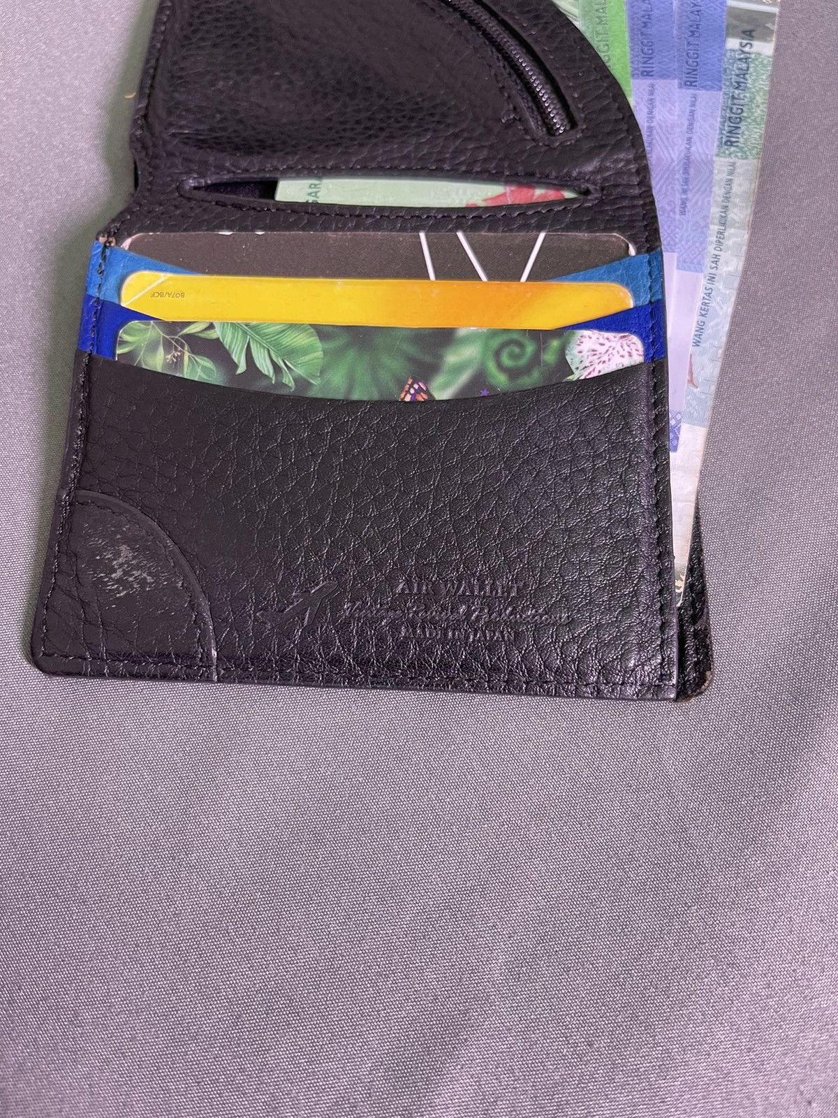 Japanese Brand leather Air Wallet Made In Japan Size ONE SIZE - 7 Thumbnail
