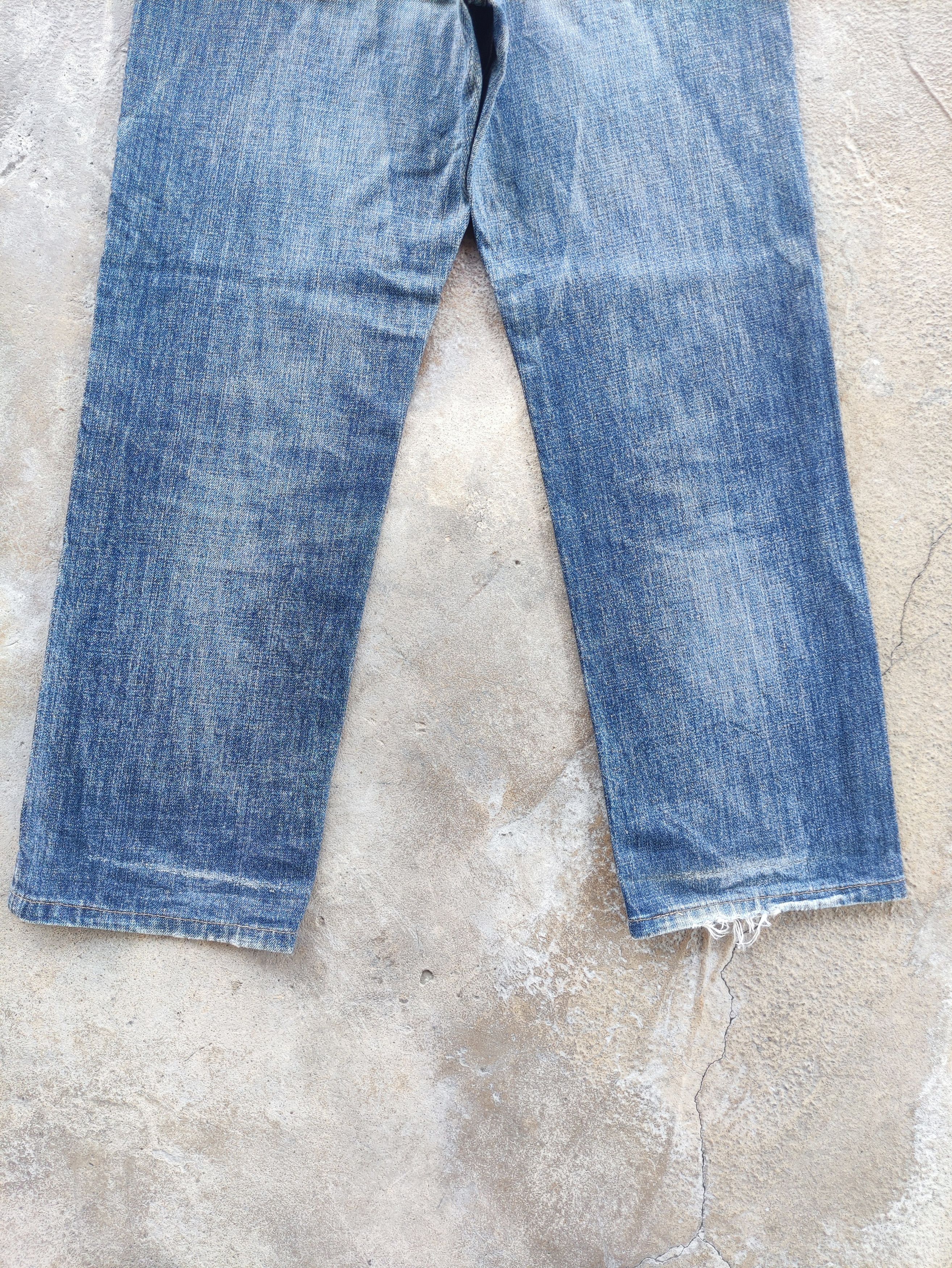 Hanes × Jean Vintage Hanes Jeans Distressed Faded Denim Pants W31 Size US 31 - 10 Thumbnail