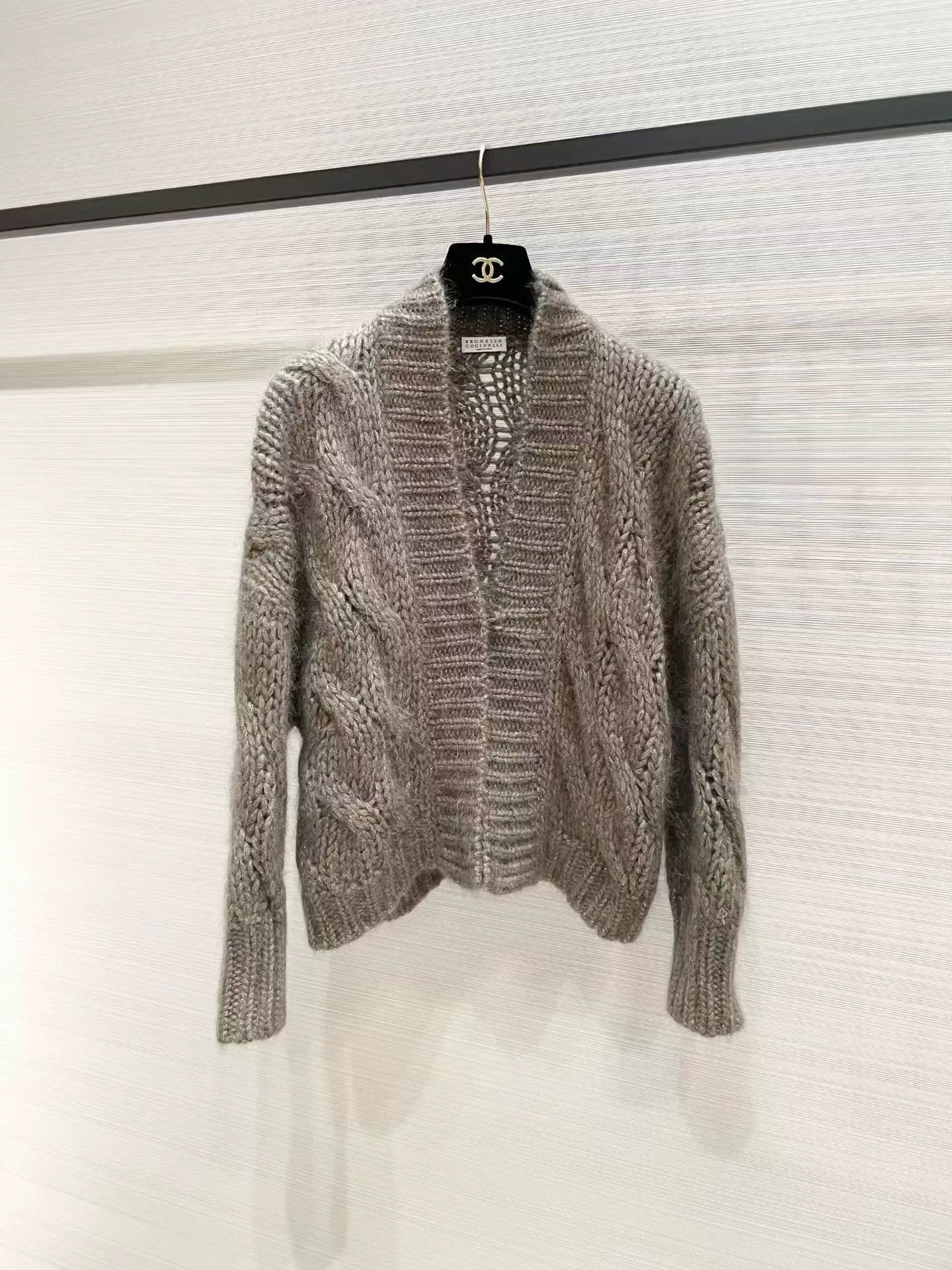 Brunello Cucinelli brunello cucinelli knit cardigan with button Size US S / EU 44-46 / 1 - 1 Thumbnail