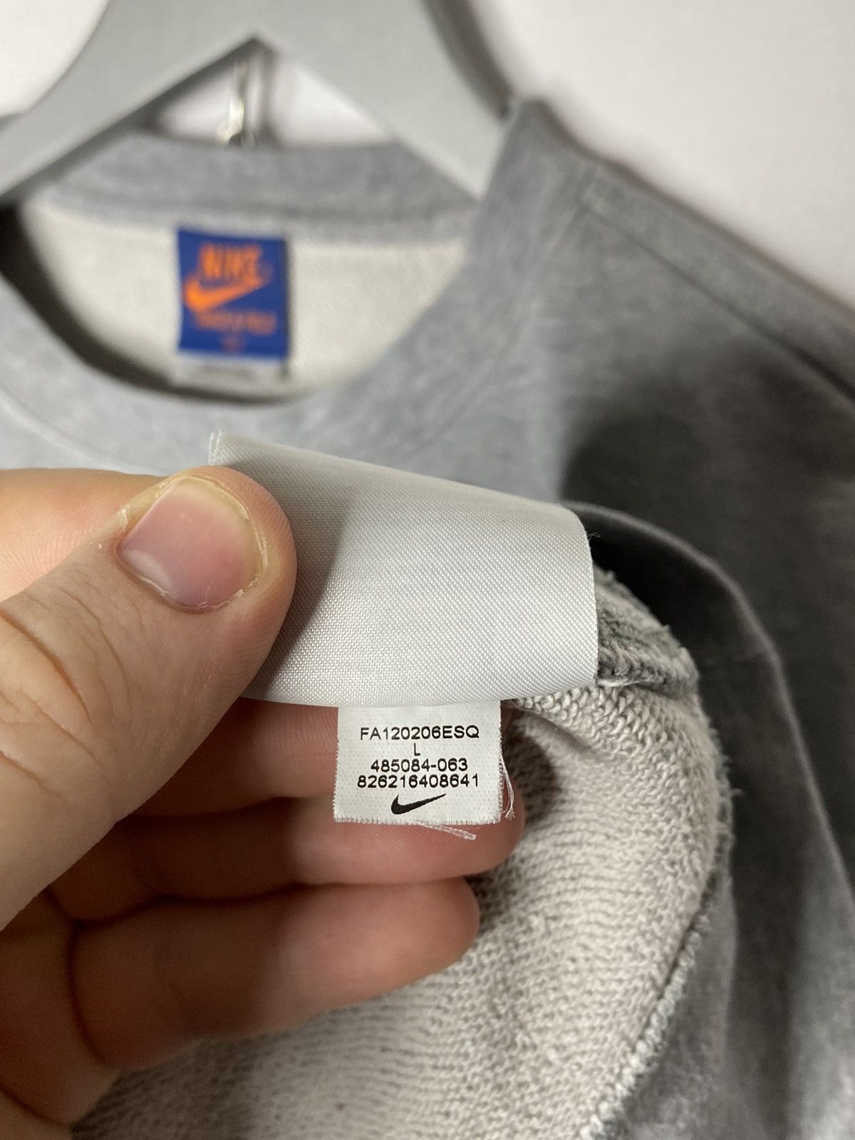 Nike × Vintage 🔥Men’s Rare Vintage Nike Flags International Sweatshirt 🔥 Size US L / EU 52-54 / 3 - 11 Thumbnail