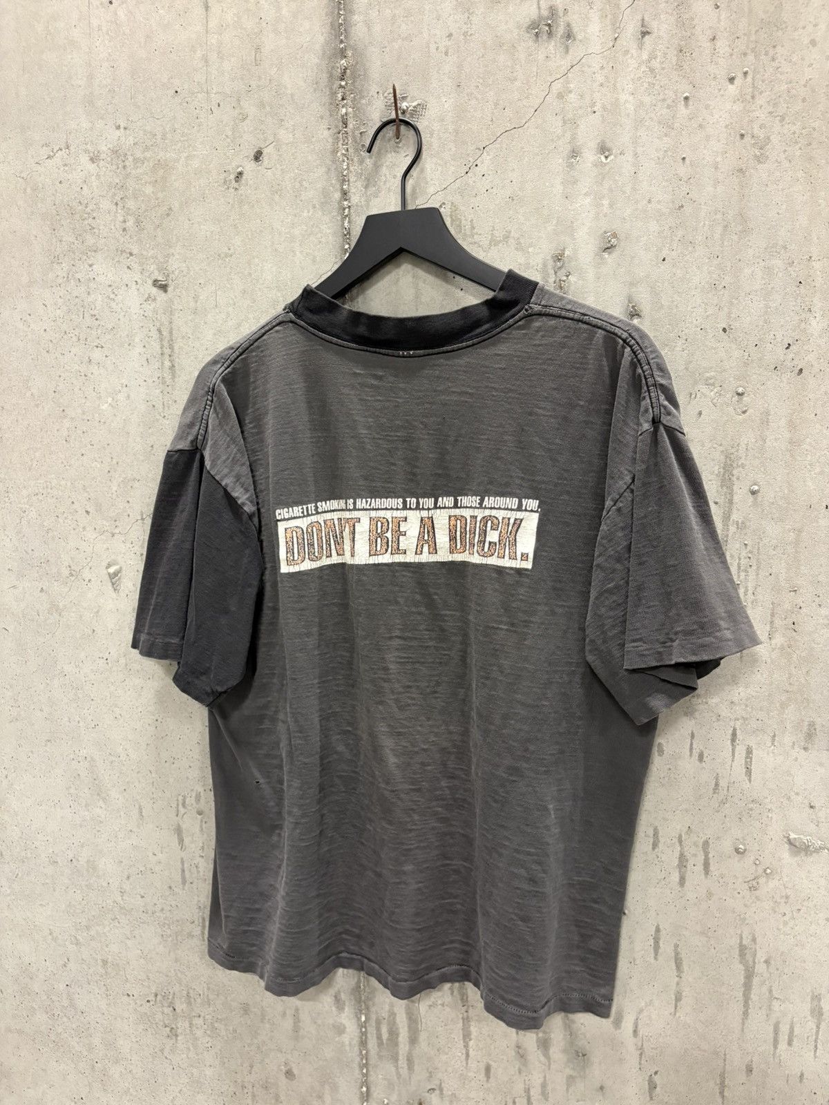 Vintage Vintage Dont Be A Dick Smoking Shirt Faded Distress Grunge Size US L / EU 52-54 / 3 - 2 Thumbnail