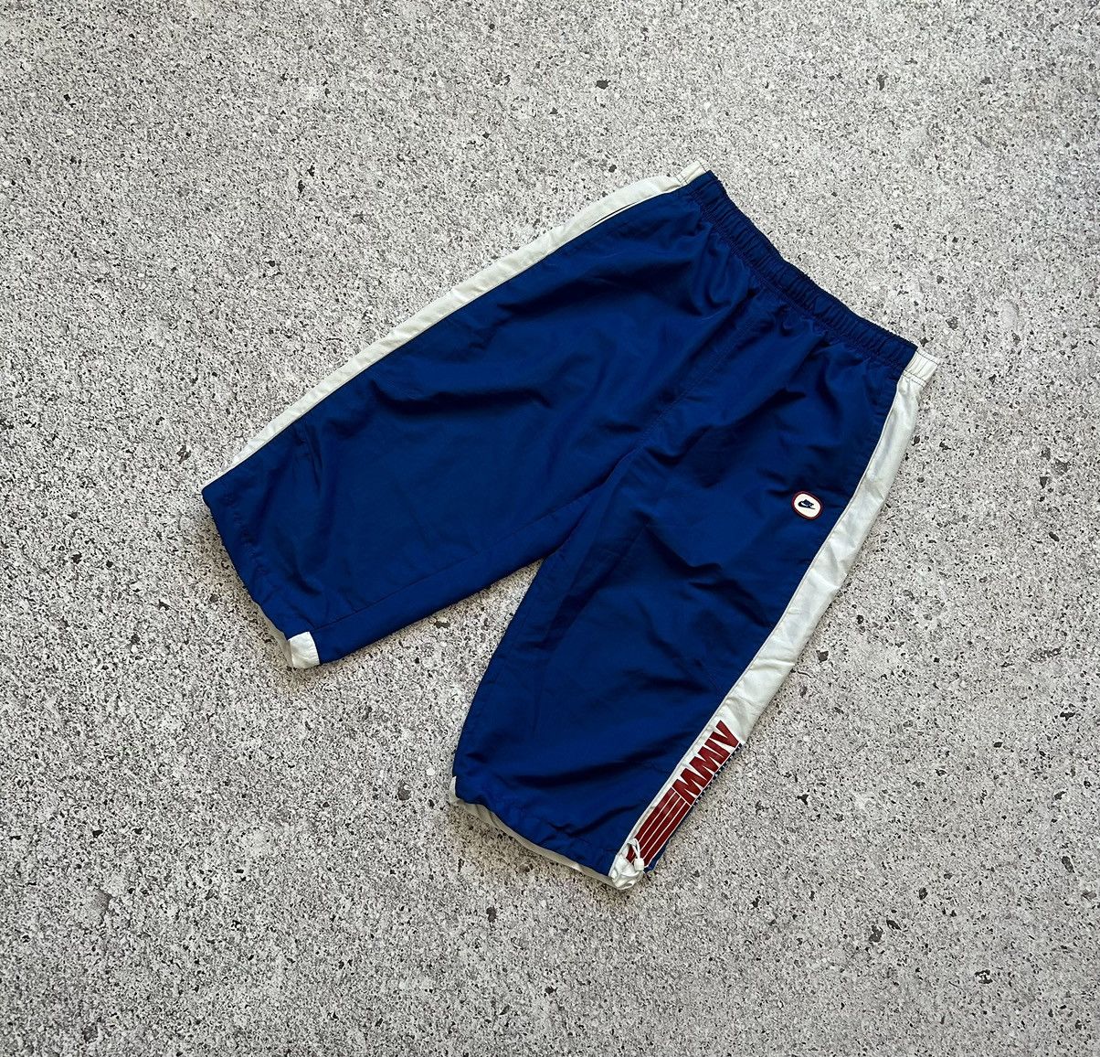 Nike × Vintage Vintage 90’s Nike International Shorts Swoosh Logo Size M Size US 32 / EU 48 - 2 Thumbnail