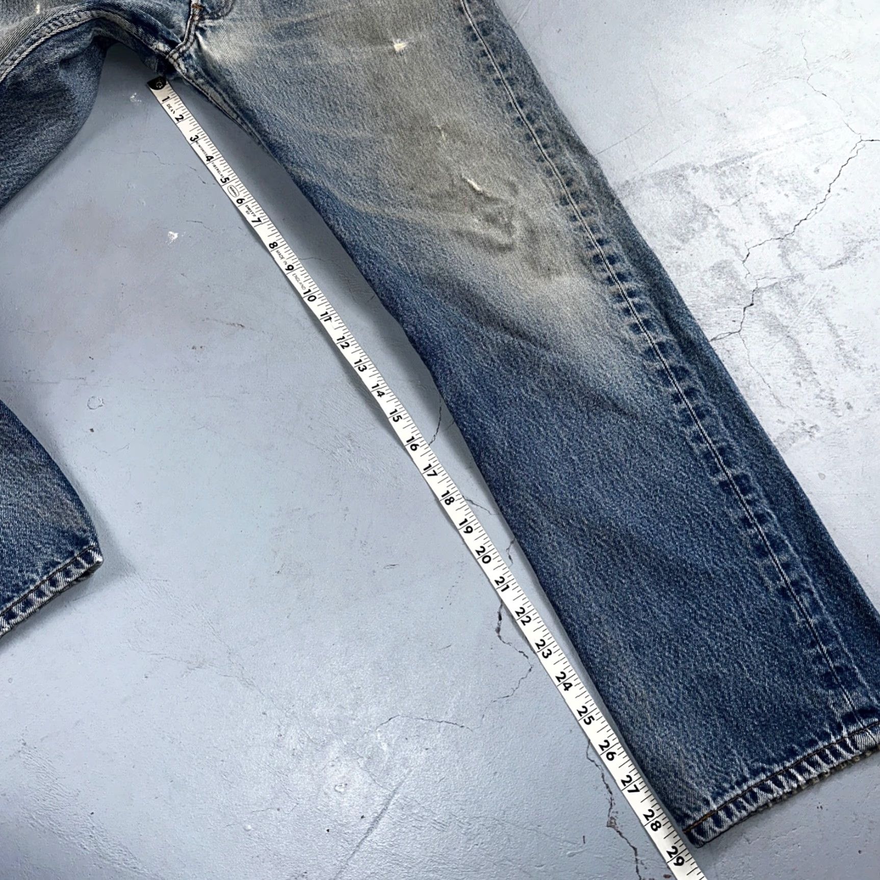 Levi's Levi's 501 Jeans Vintage Y2K Mexico Straight Levi's 501 Series 34x33 90s Medium Blue Denim Men's Jeans Size US 34 / EU 50 - 6 Thumbnail