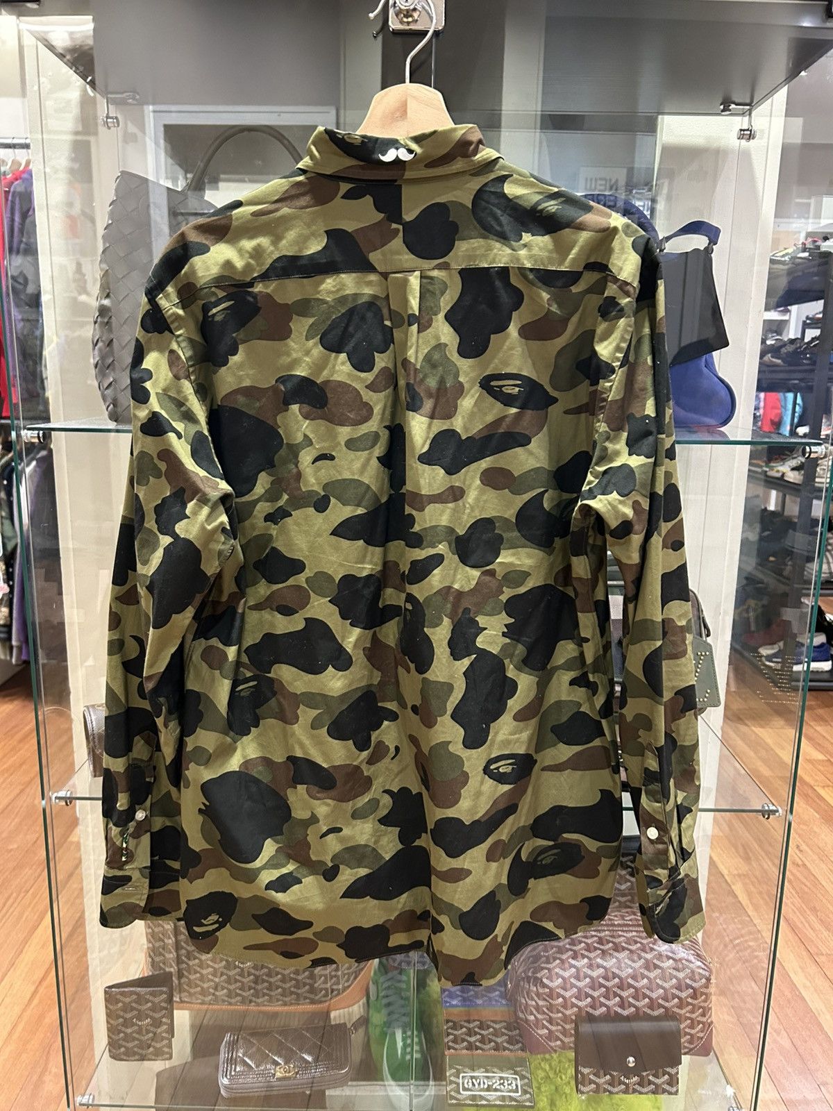 Bape Bape Mr Bathing Ape Camo Button Down Size US XL / EU 56 / 4 - 2 Thumbnail