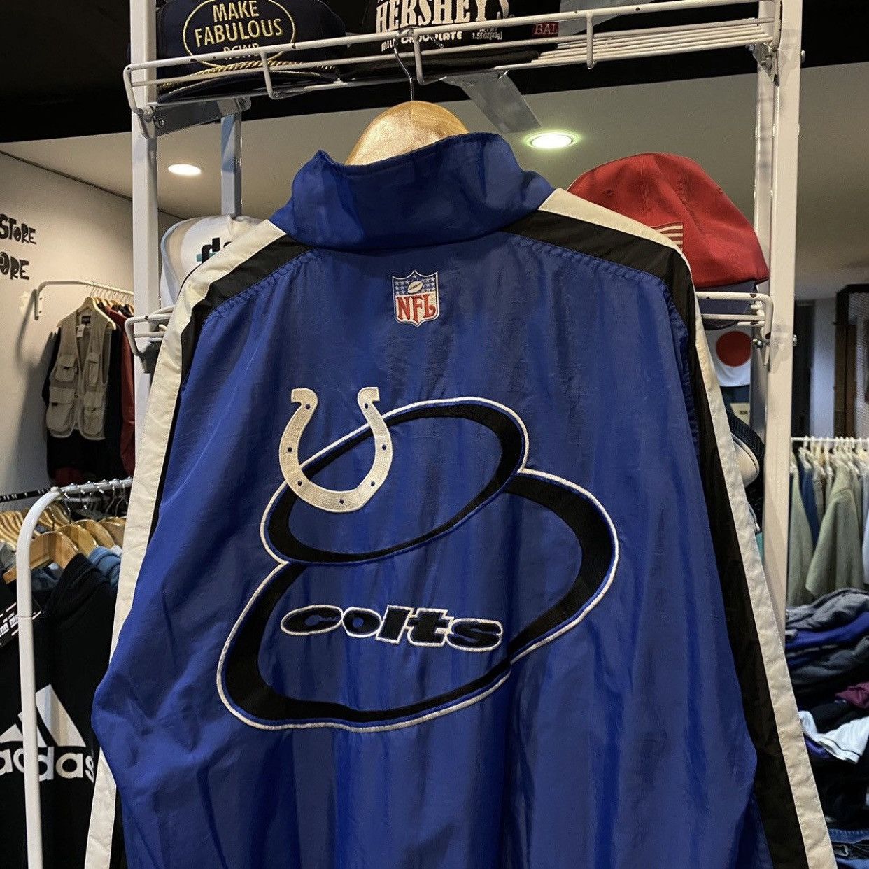 NFL Vintage Logo Athletic NFL Pro Line Indianapolis Colts Jacket Size US L / EU 52-54 / 3 - 3 Thumbnail