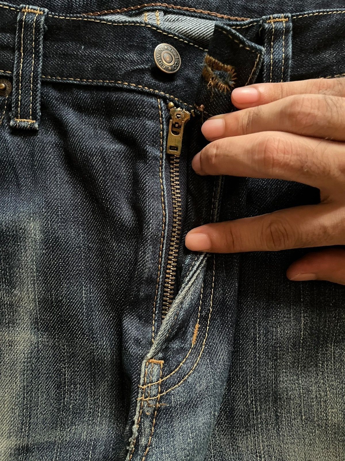 Edwin Vintage Japan Edwin 403 Indigo Distressed Loose Jeans Size US 34 / EU 50 - 3 Thumbnail