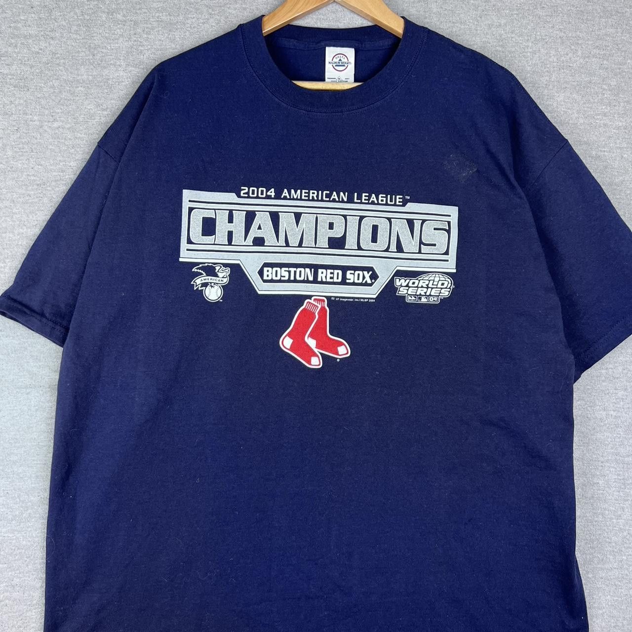 Vintage Vintage Boston Red Sox Tee 2004 World Series Tee Size XL Size US XL / EU 56 / 4 - 2 Thumbnail