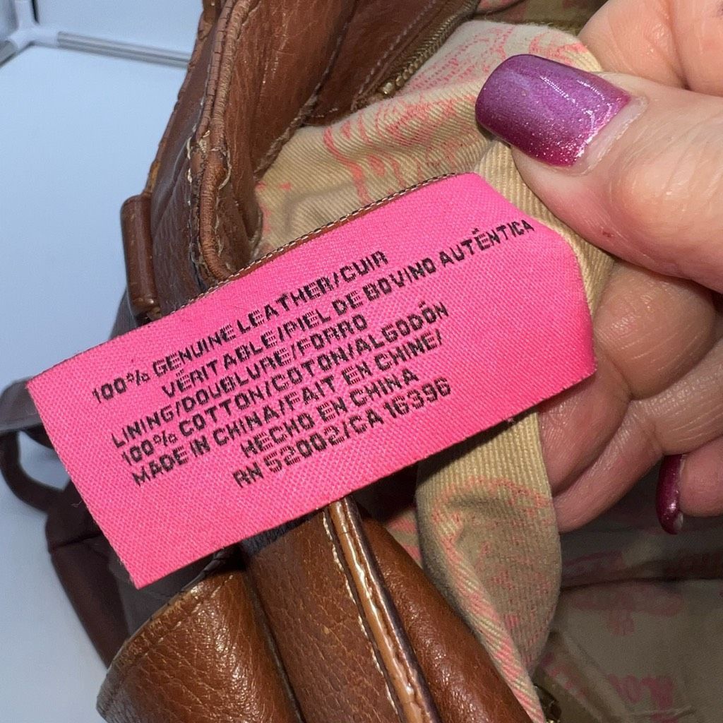 Juicy Couture Juicy Couture Vintage Genuine Leather Cage Strapped Large Shoulder Bag SEE PHOTOS AND DESCRIPTION Size ONE SIZE - 13 Thumbnail