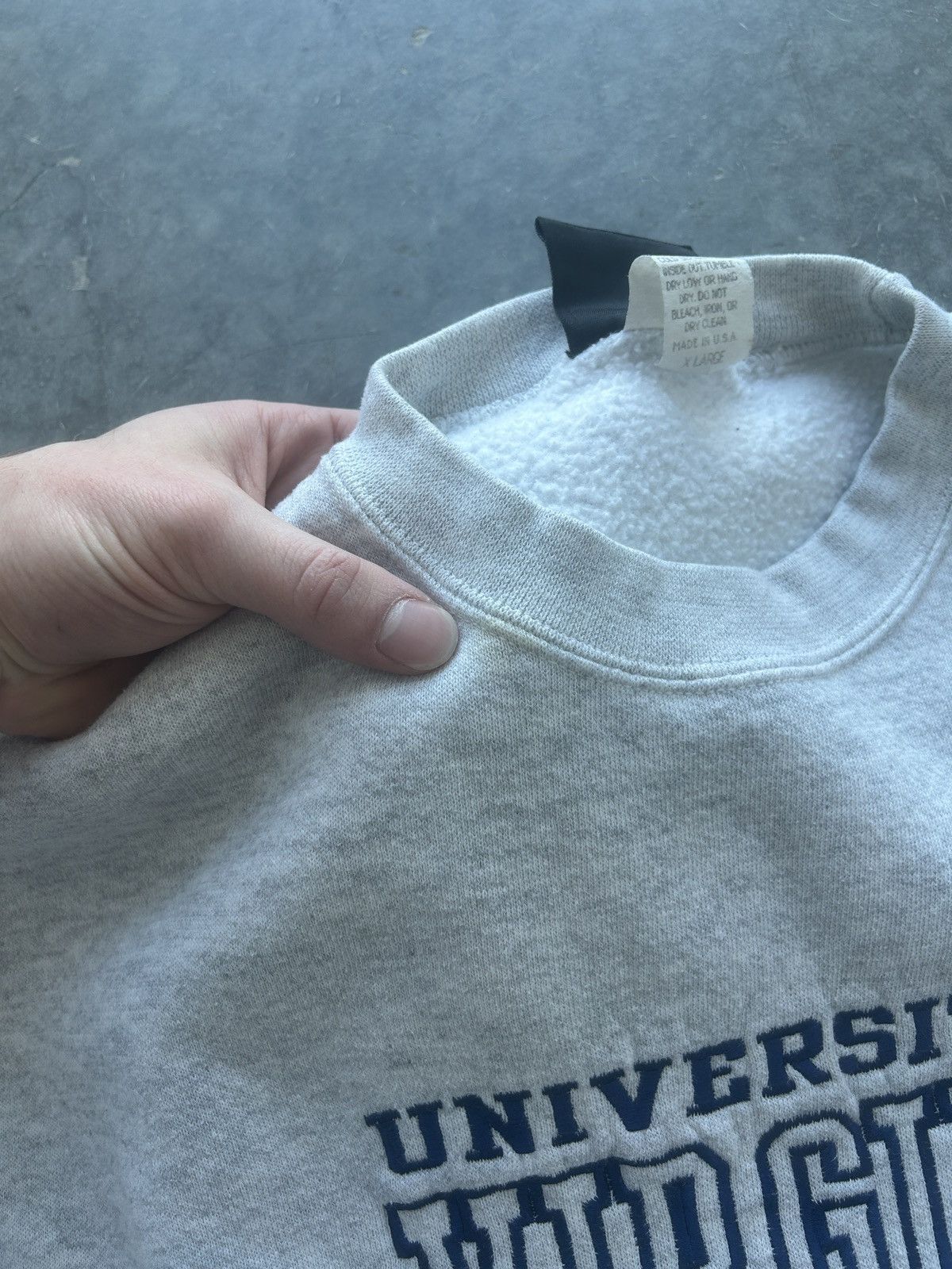 Vintage Vintage 90s Virginia Cavaliers Sweatshirt Embroidered Size US XL / EU 56 / 4 - 5 Thumbnail