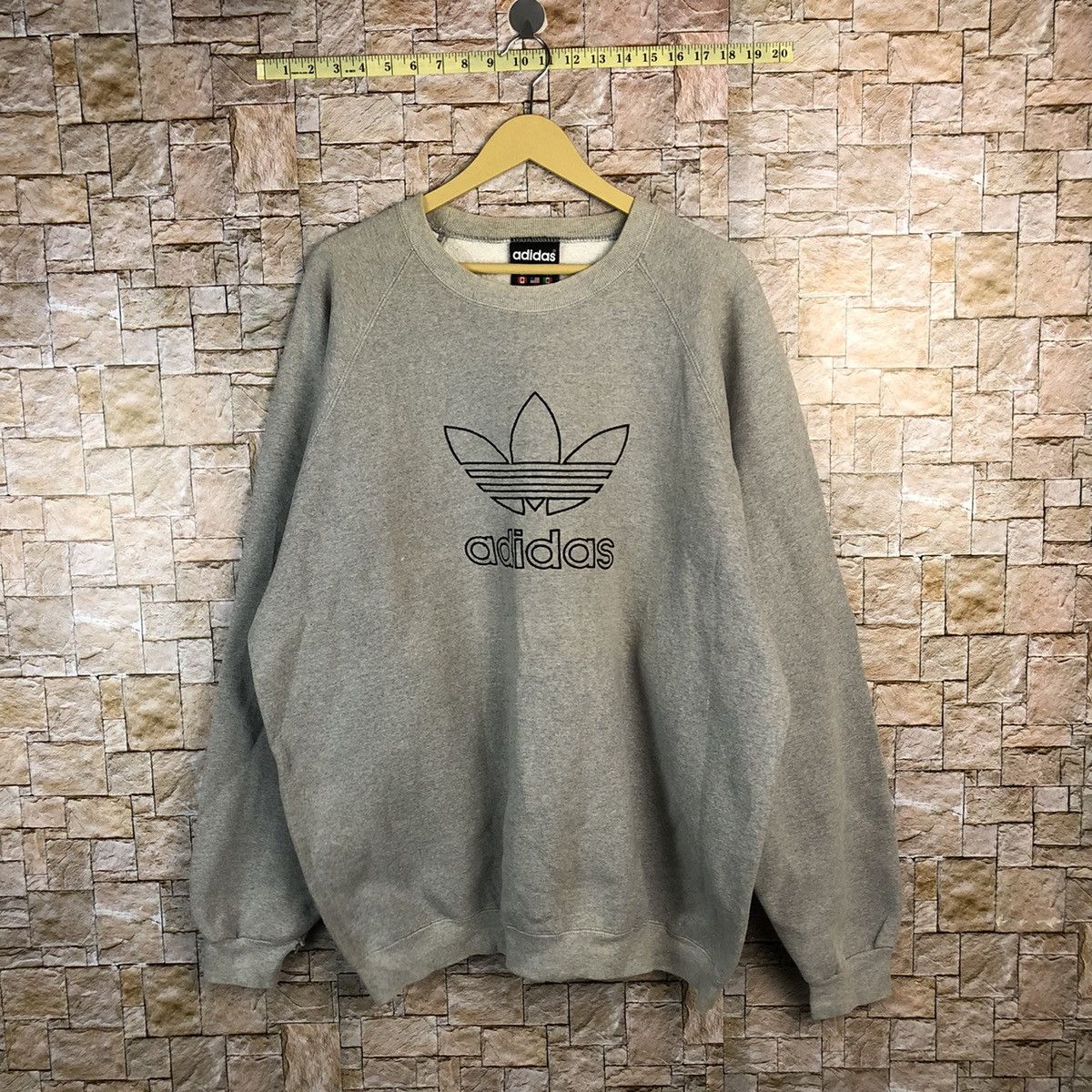 Adidas Adidas baggy vintage Grey Sweatshirt #A708 Size US XL / EU 56 / 4 - 1 Thumbnail