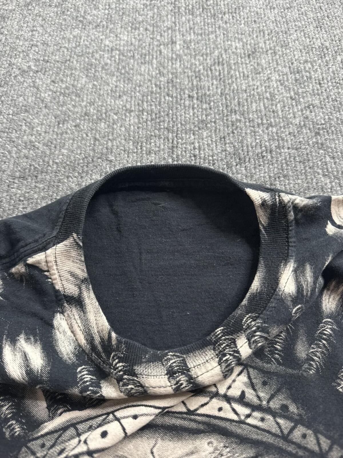 Fruit Of The Loom Y2K Native American Chief Feather AOP Tshirt M Black White Size US M / EU 48-50 / 2 - 2 Thumbnail