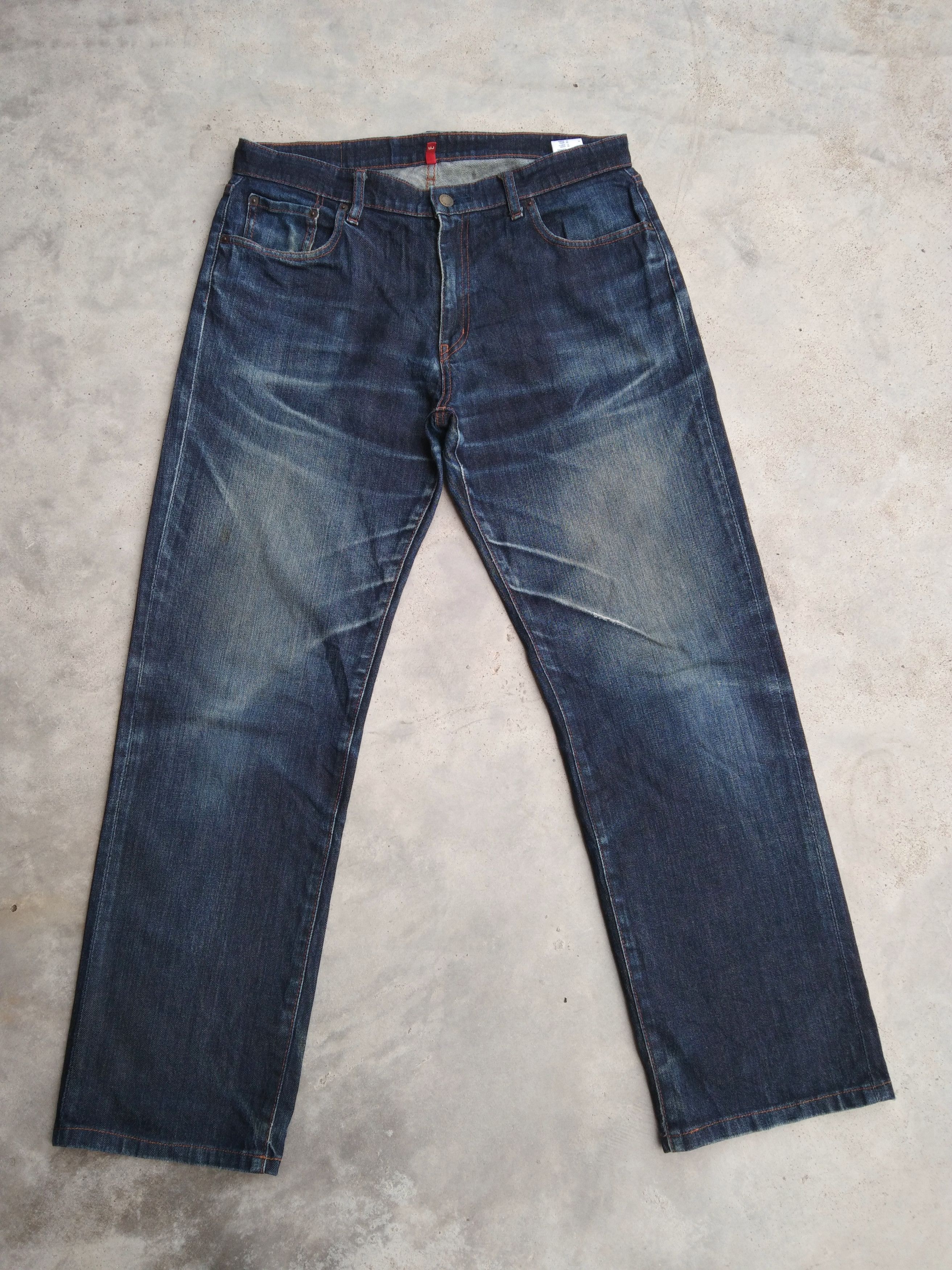 Japanese Brand Vintage UJ Uniqlo S003 Faded Blue Distressed Jeans 33x30 Size US 33 - 1 Thumbnail