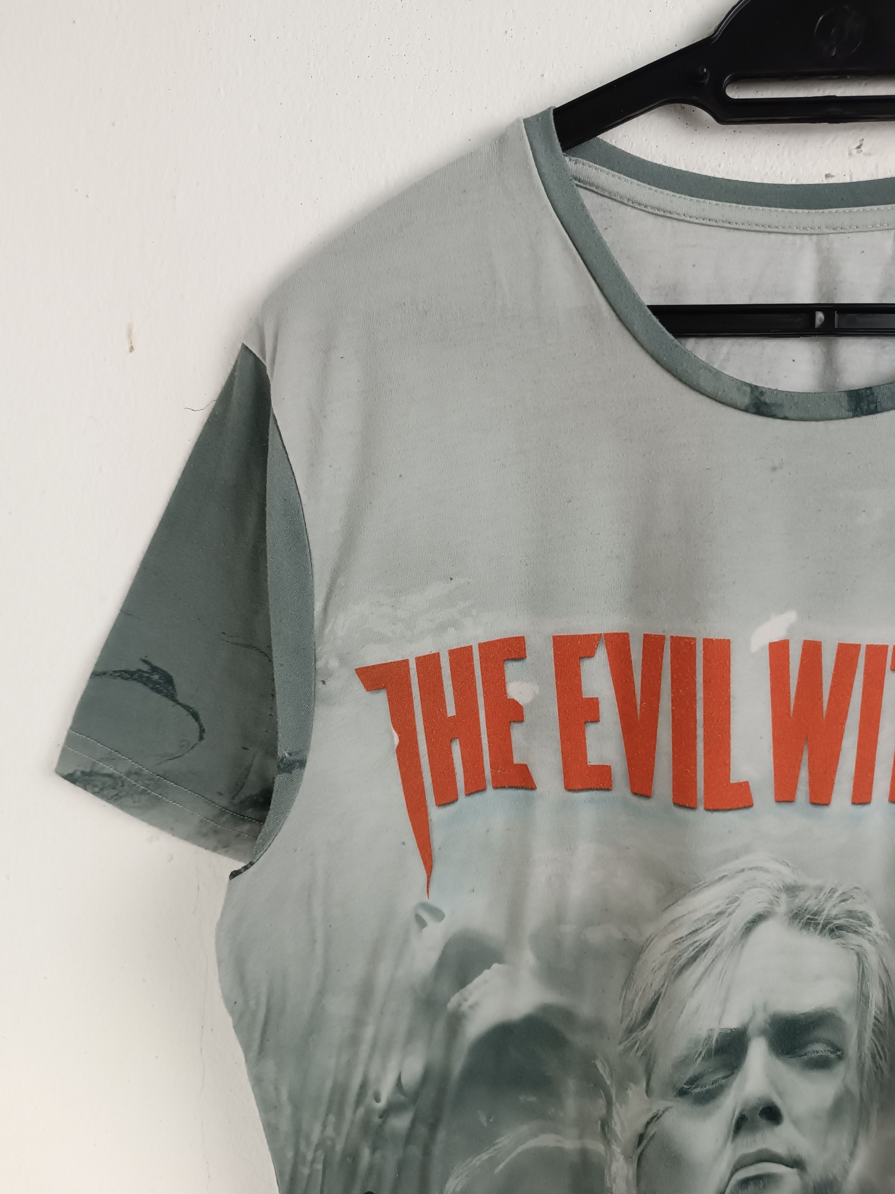 Playstation THE EVIL WITHIN 2 GAME PROMO TS elden ring halo call of duty Size US M / EU 48-50 / 2 - 5 Thumbnail