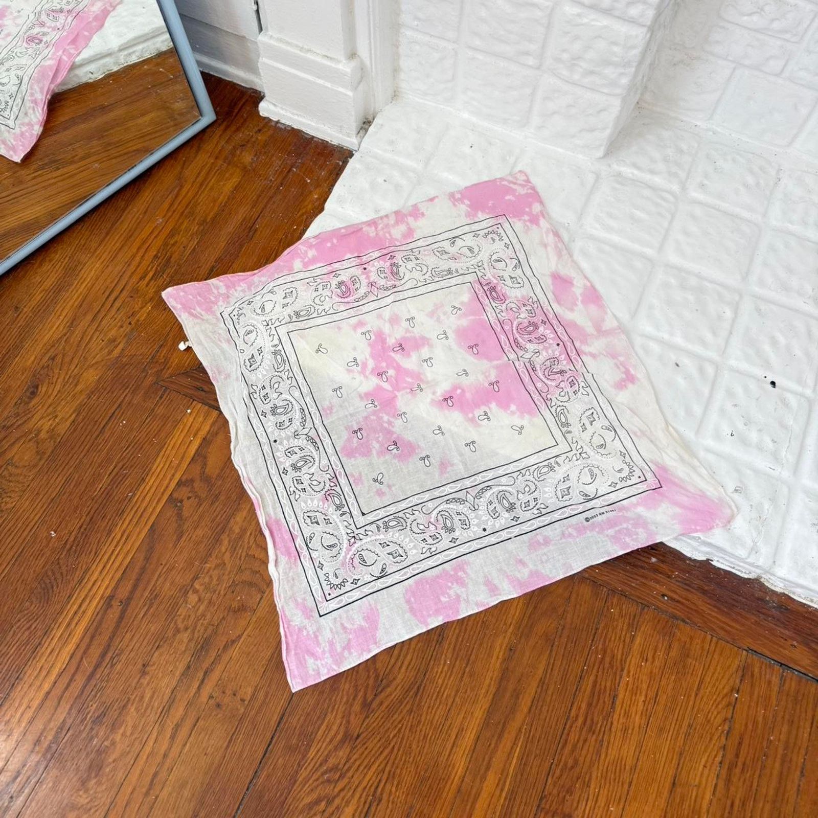 Other ⋆୨୧˚ hand dyed pink tie dye bandana scarf ˚୨୧⋆ Size ONE SIZE - 1 Thumbnail