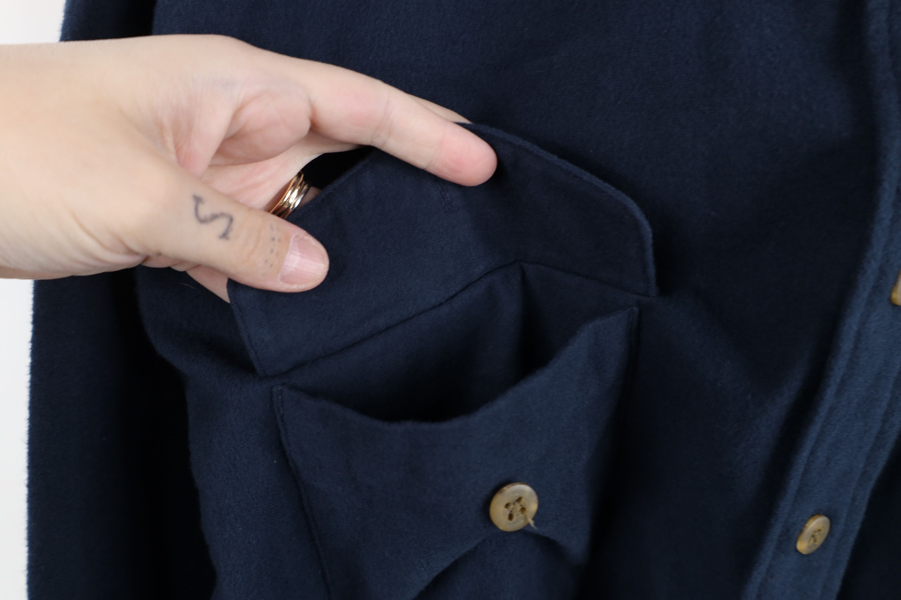 Vintage Vintage 90s Streetwear Cloth Collared Button Shirt Blue Size US L / EU 52-54 / 3 - 11 Thumbnail