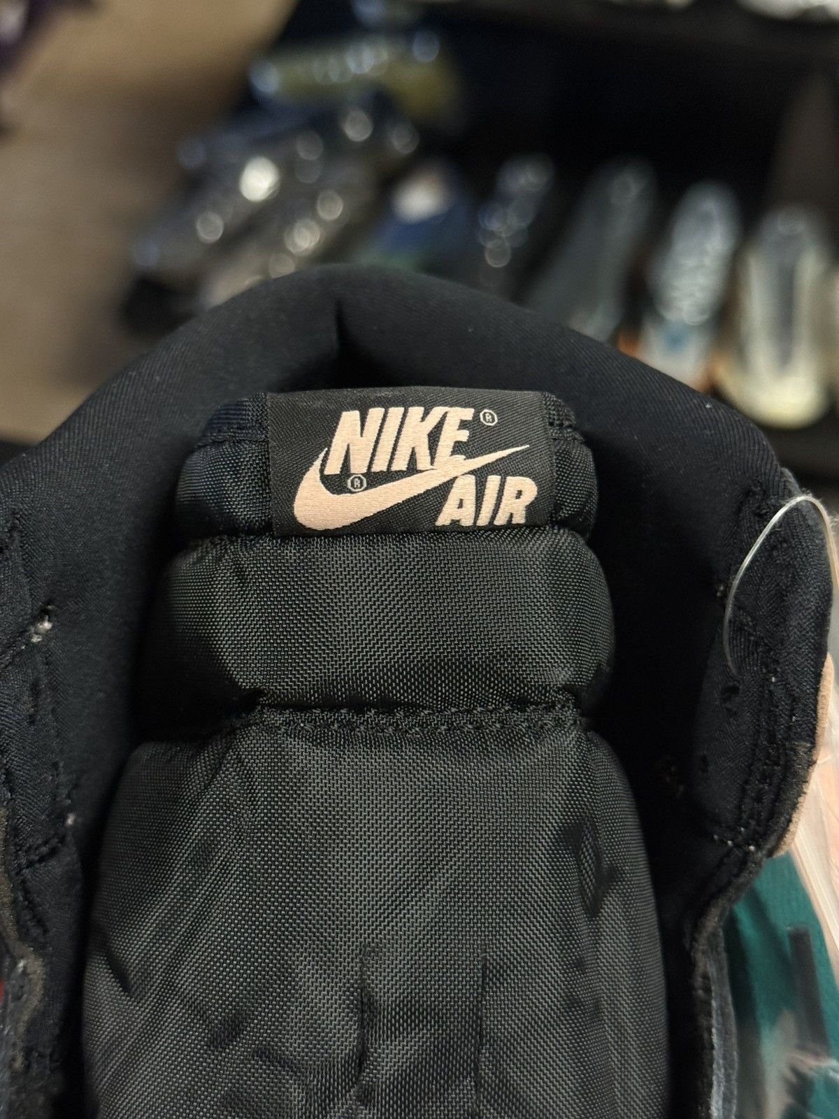 Jordan Brand × Nike Jordan 1 High OG Black Crimson Tint Size 11.5 New 2019 Size US 11.5 / EU 44-45 - 8 Thumbnail
