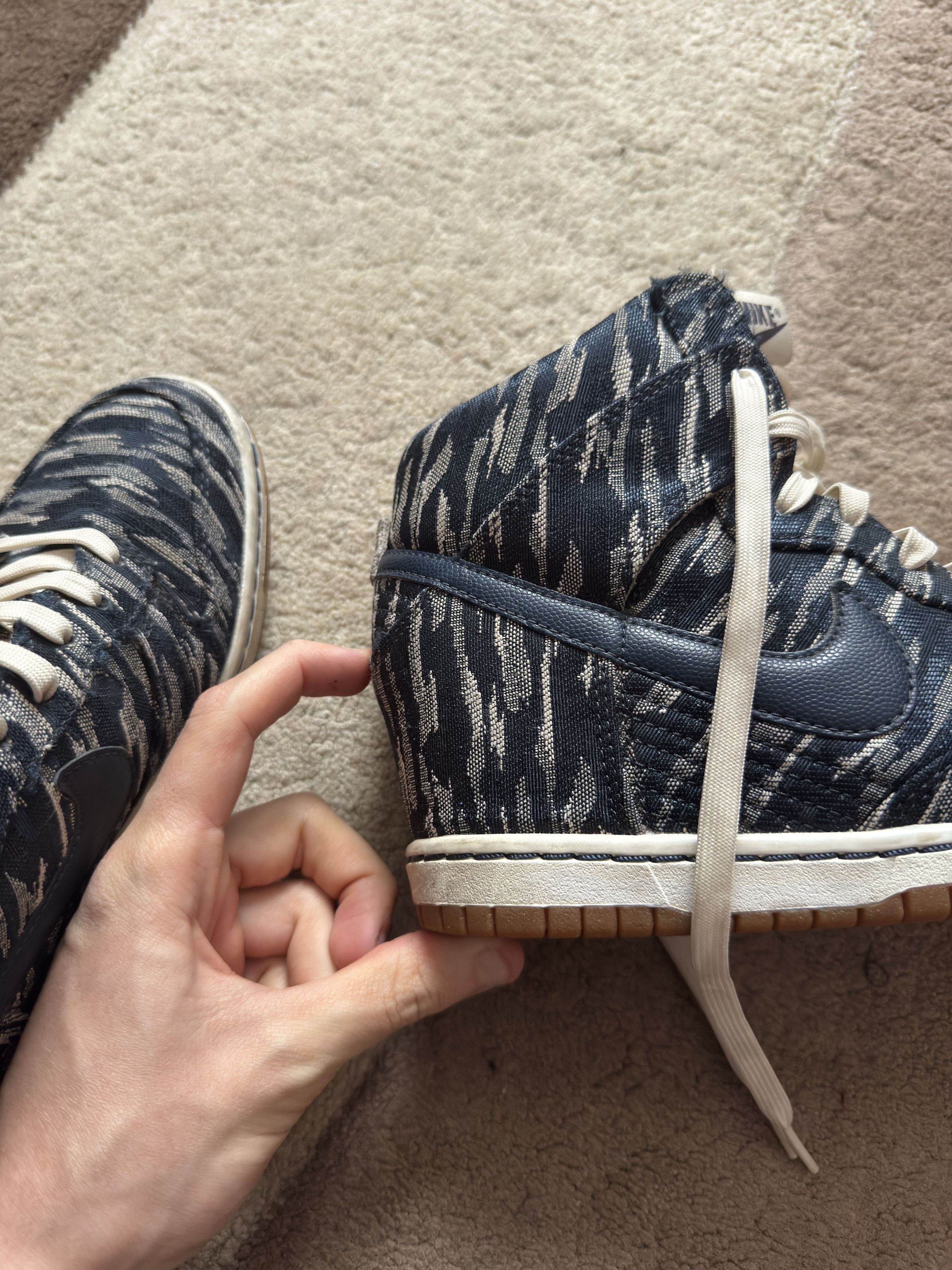 Nike Platform Nike Womens Dunk Hi Shoes Wedge Style Y2k Navy Size US 8 / IT 38 - 9 Thumbnail