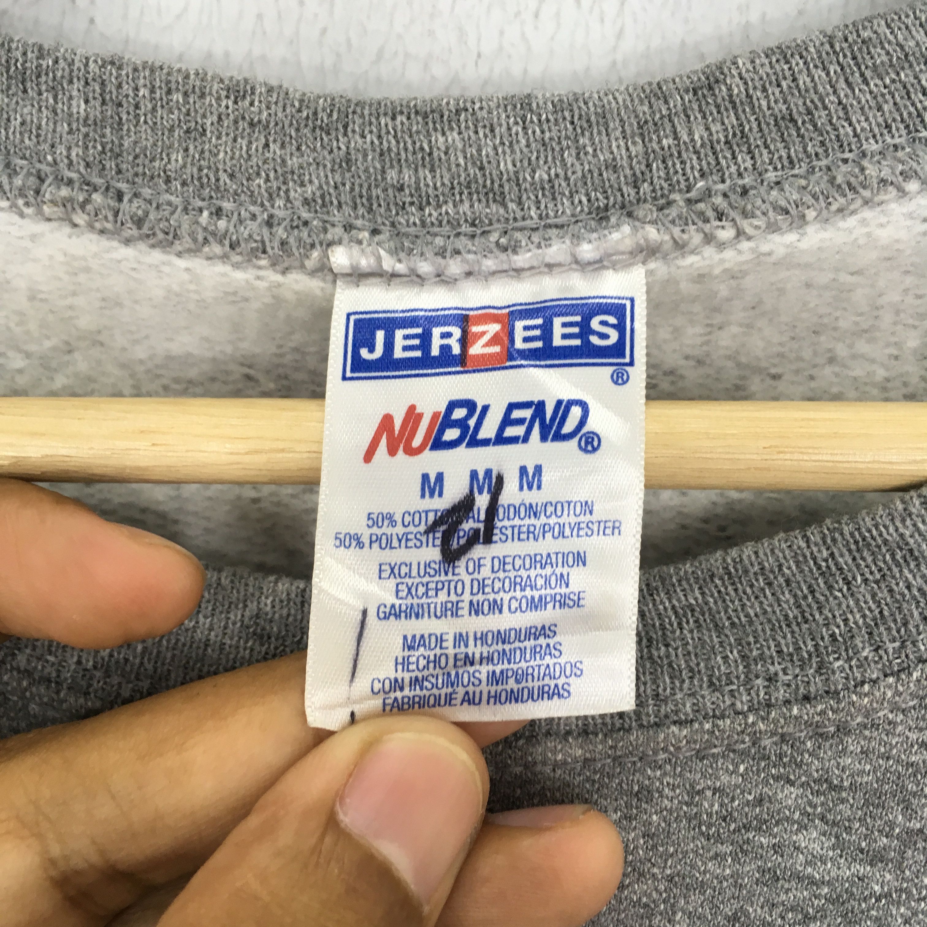 Jerzees vintage sweatshirt gray yorktown virginia - 360 Size US M / EU 48-50 / 2 - 4 Thumbnail
