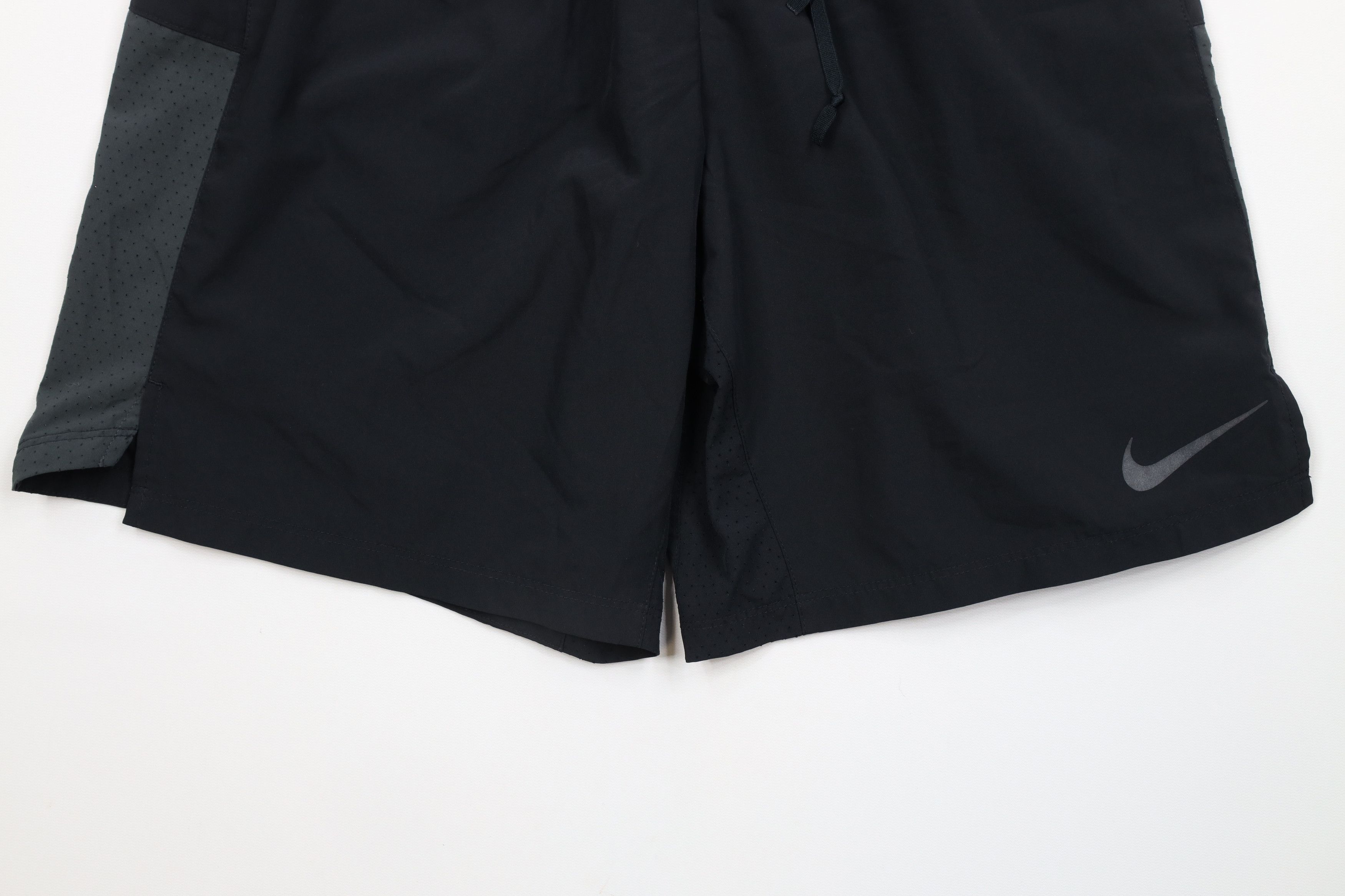 Nike × Vintage Vintage Nike Scott Reflective Swoosh Lined Above Knee Shorts Size US 34 / EU 50 - 4 Thumbnail