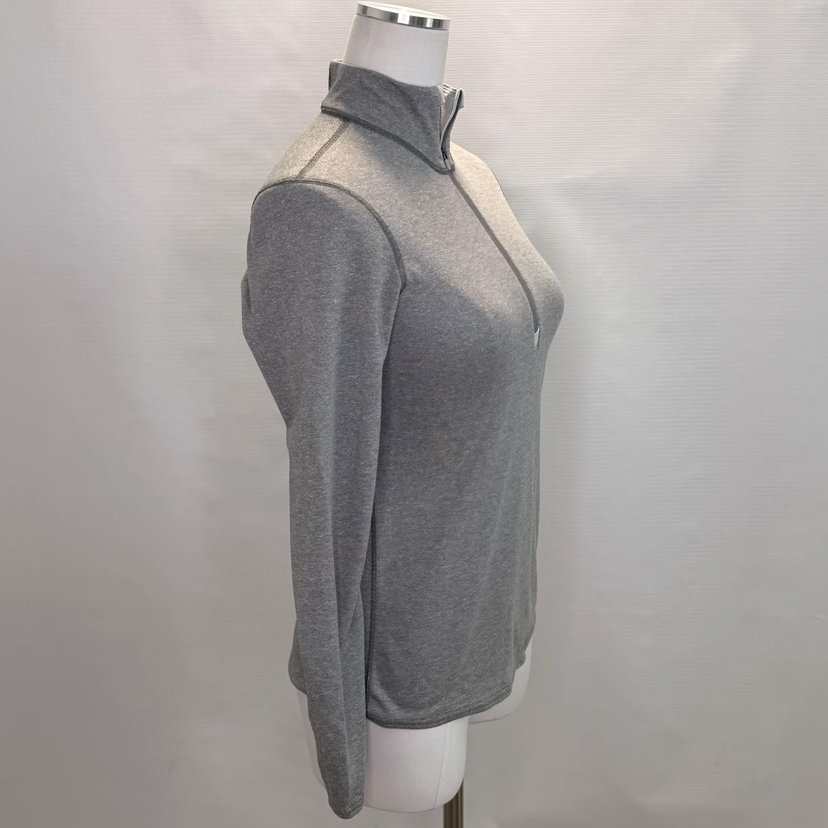 Patagonia Patagonia Capilene 3 Midweight Womens XS Gray 1/4 Zip Pullover Shirt Size XS / US 0-2 / IT 36-38 - 2 Thumbnail