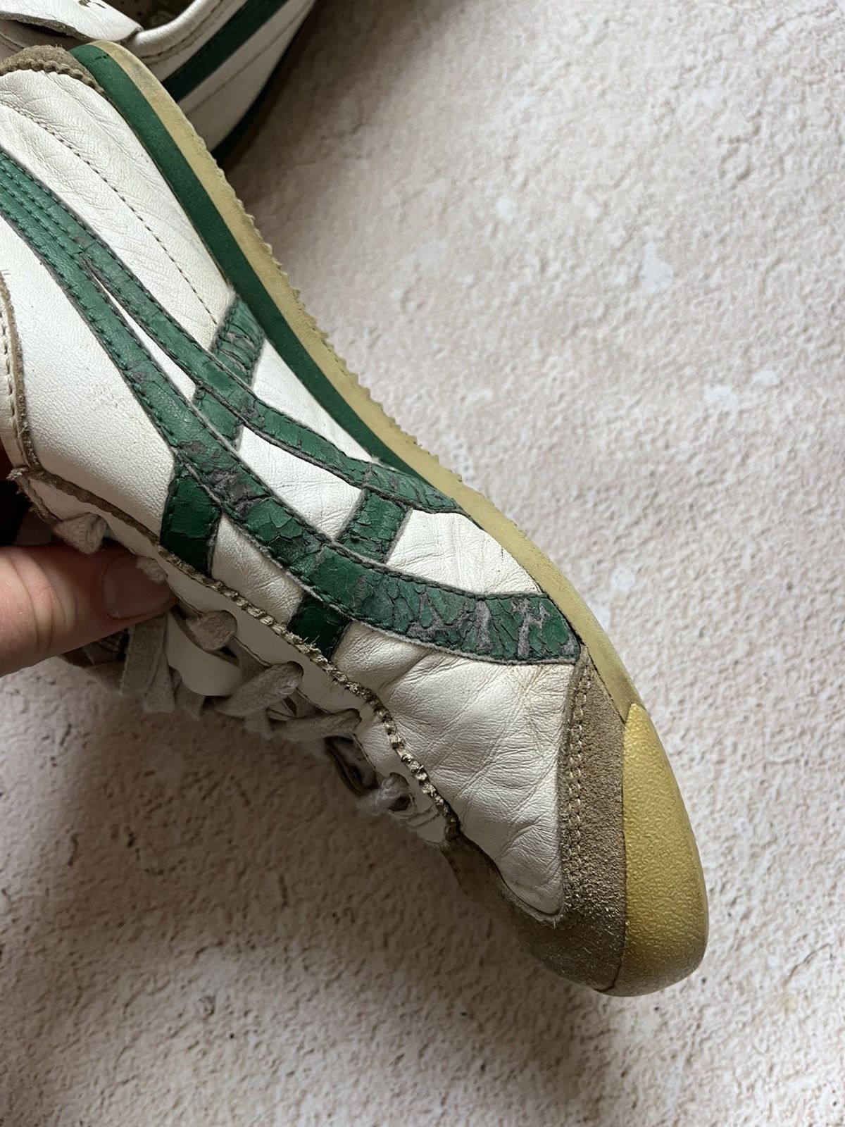 Asics Onitsuka Tiger Vintage Leather Sneakers — Green/White Size US 7 / EU 40 - 9 Thumbnail