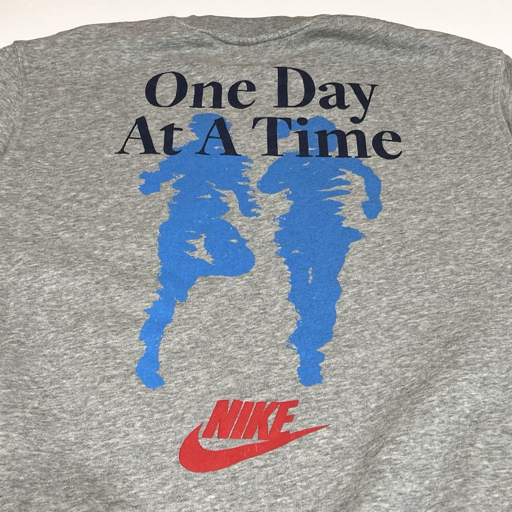 Nike Nike Athletics One Day At A Time Crew Neck Sweatshirt Pullover Mens Medium Gray Size US M / EU 48-50 / 2 - 4 Thumbnail