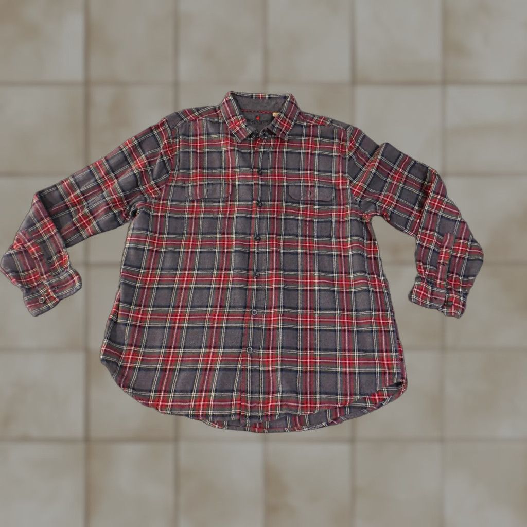 Vintage Woolrich Shirt Mens XL Gray Red Plaid Flannel Button-Up Long Sleeve Outdoors Size US XL / EU 56 / 4 - 1 Thumbnail