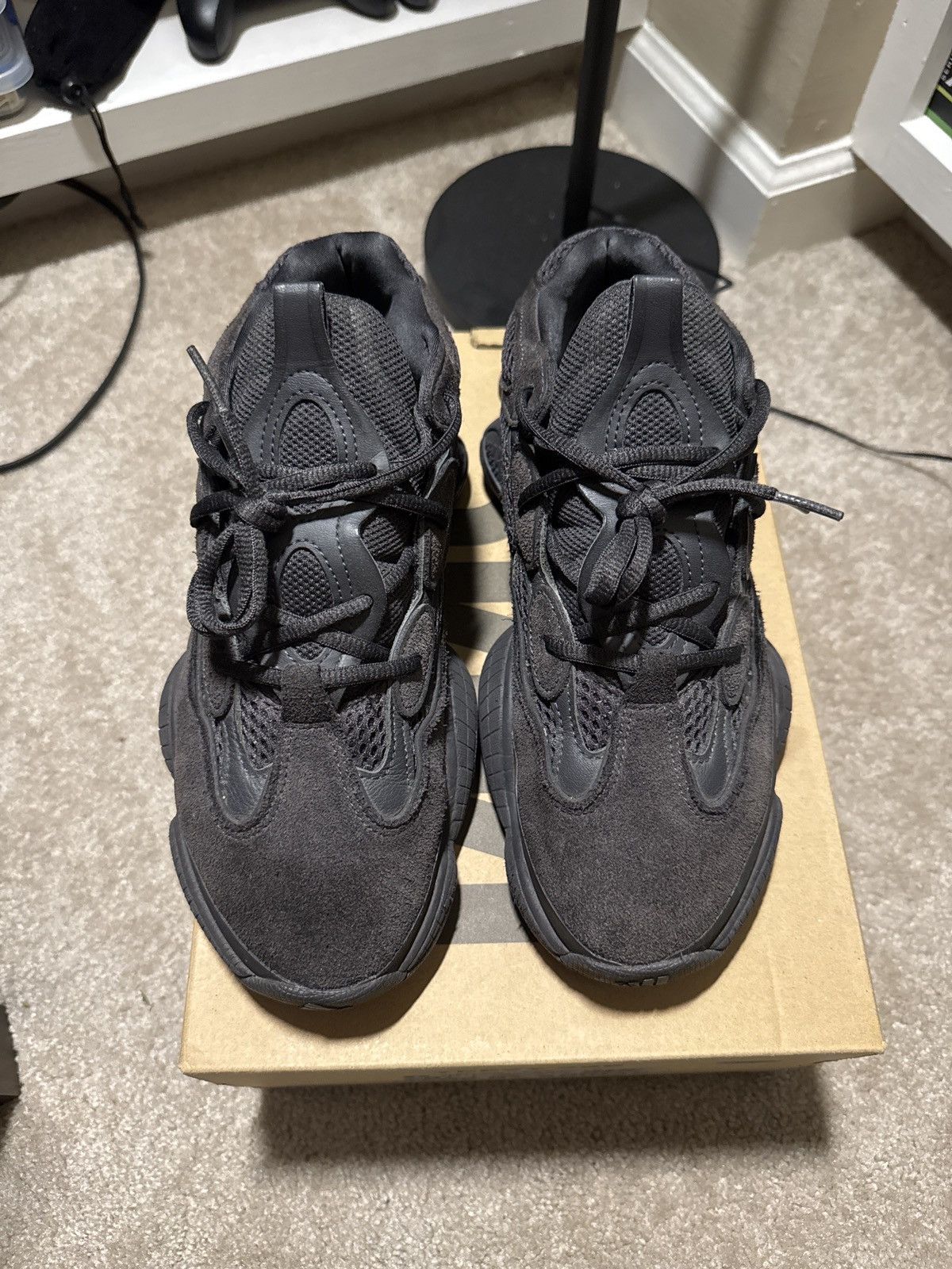 Yeezy Yeezy 500 “Utility Black” Size US 9.5 / EU 42-43 - 1 Thumbnail