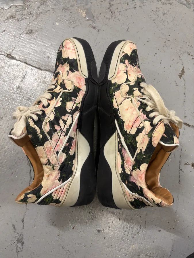 Givenchy 2010s Givenchy Tyson Floral Sneakers by Riccardo Tisci Size US 11 / EU 44 - 4 Thumbnail