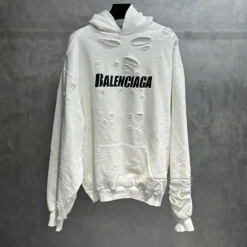 Balenciaga Balenciaga White Logo Distressed Sweatshirt. Size US XS / EU 42 / 0 - 1 Thumbnail