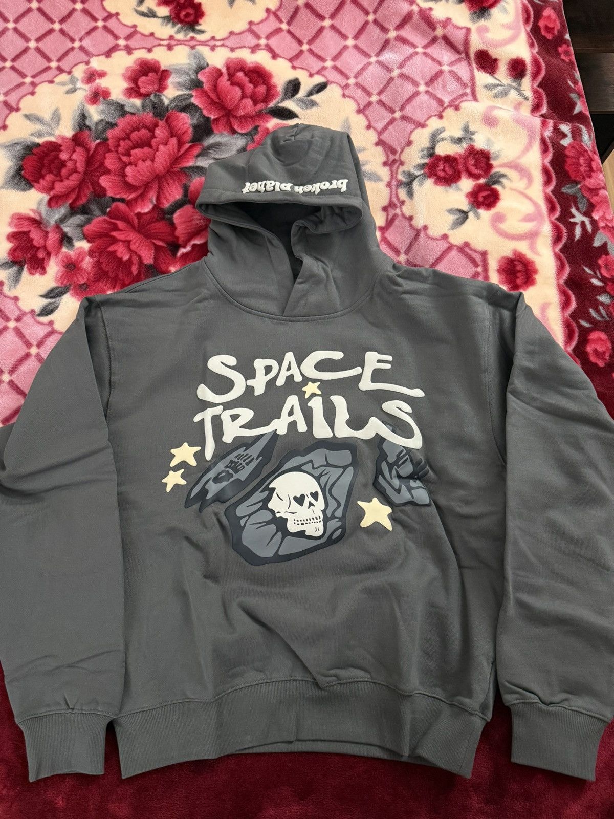 Broken Planet Broken Planet “Space Trails” Beluga Gray Hoodie Size XL🔥 Size US XL / EU 56 / 4 - 1 Thumbnail