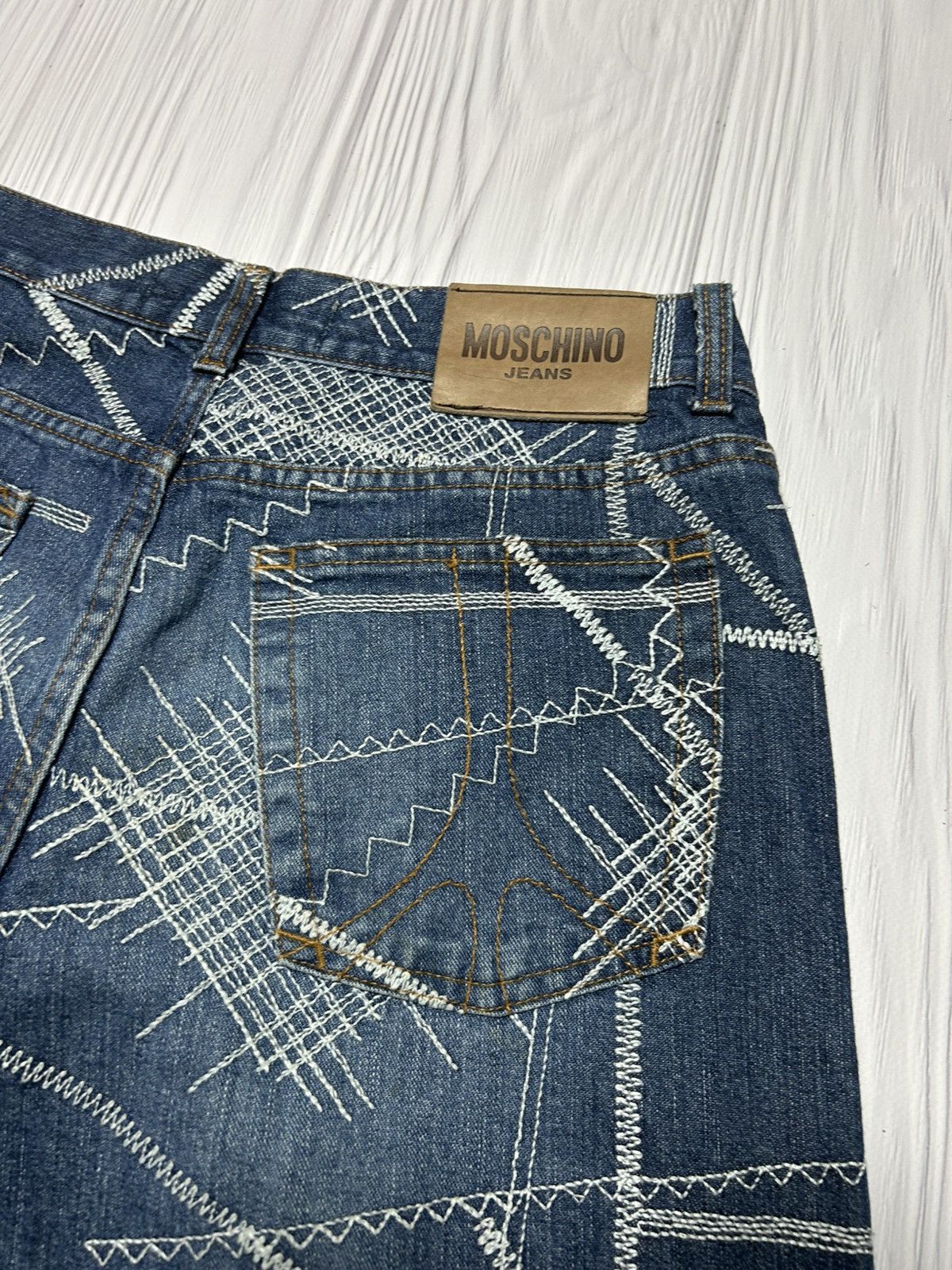 Moschino Rare Vintage Moschino Embroidered Stitch Denim Jeans Size US 33 - 11 Thumbnail