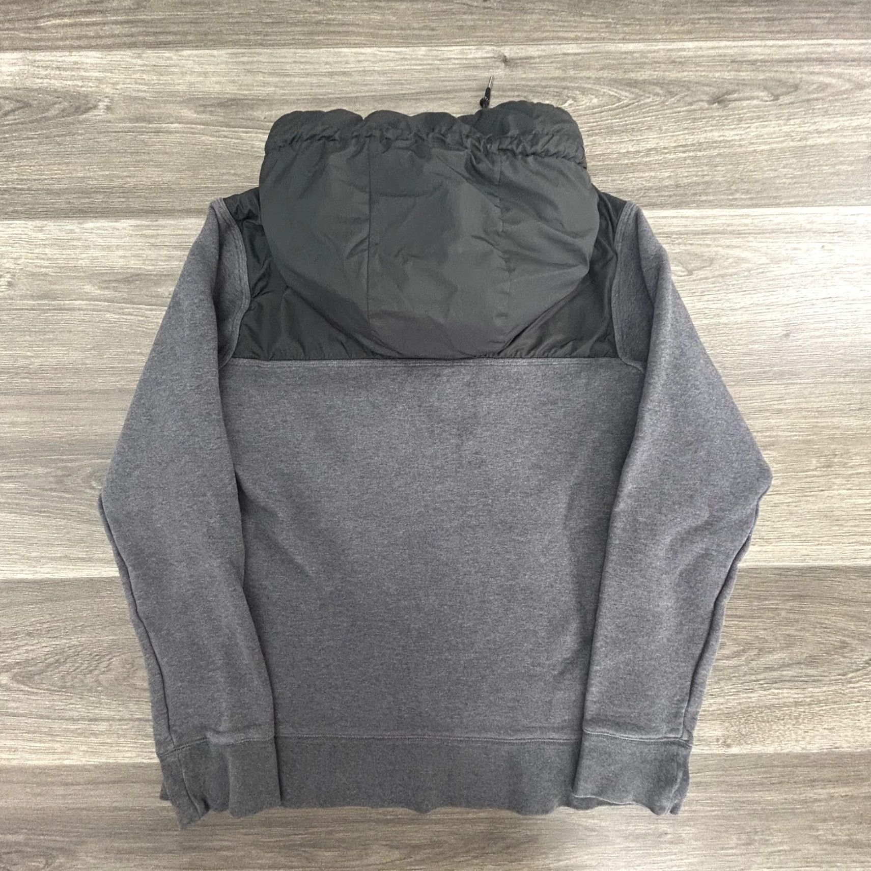 Nike VINTAGE Ohio State Nike Hoodie Mens M Gray Pullover Sweatshirt Football NCAA Size US M / EU 48-50 / 2 - 5 Thumbnail