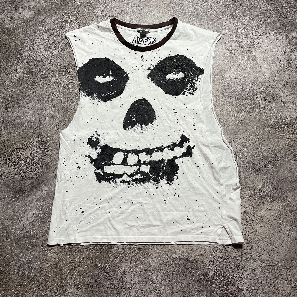 Vintage Vintage Y2K Skeleton Graphic Tee Sleeveless Distressed Goth Size US L / EU 52-54 / 3 - 2 Thumbnail