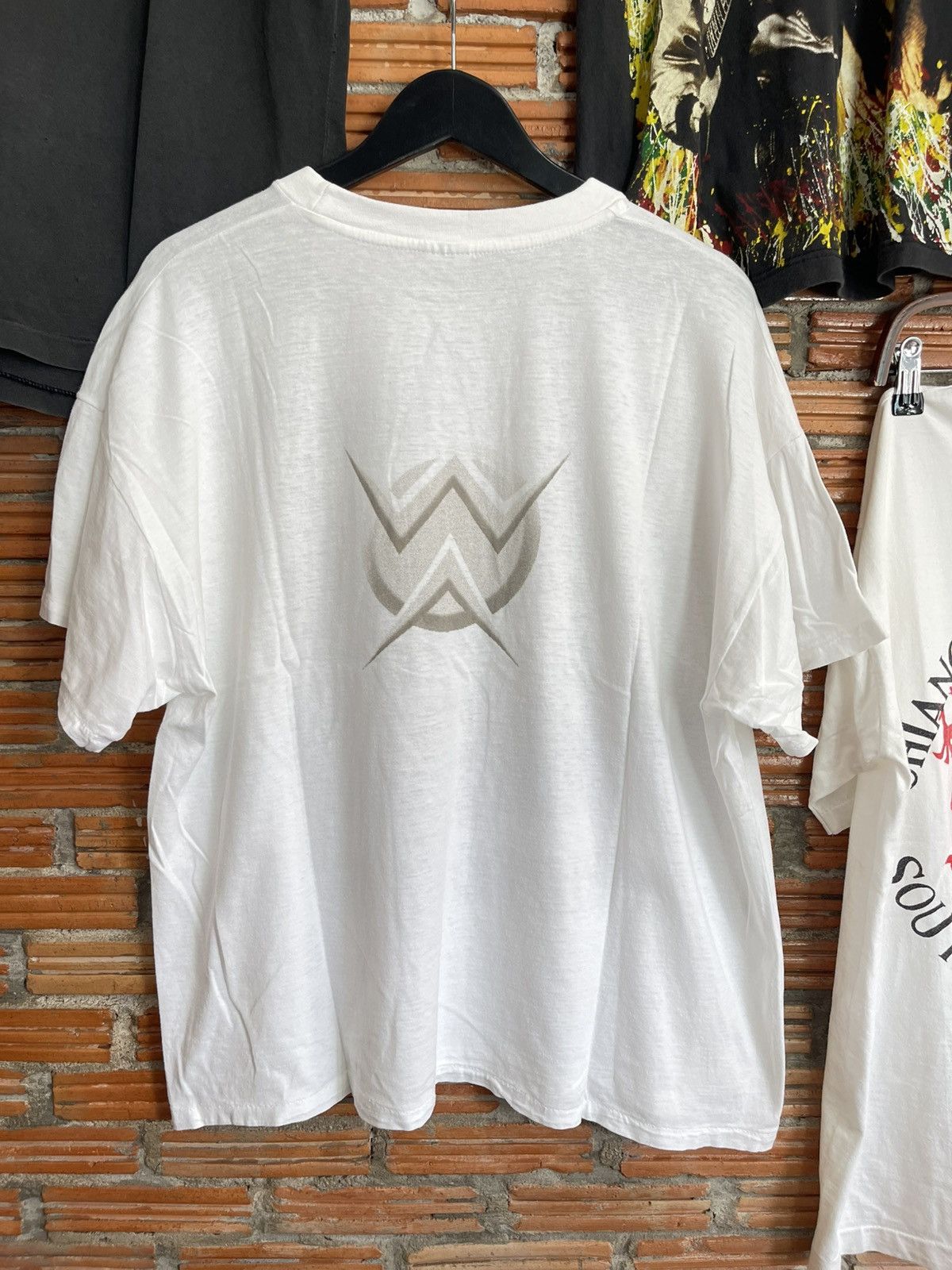 Vintage World Apart T shirt