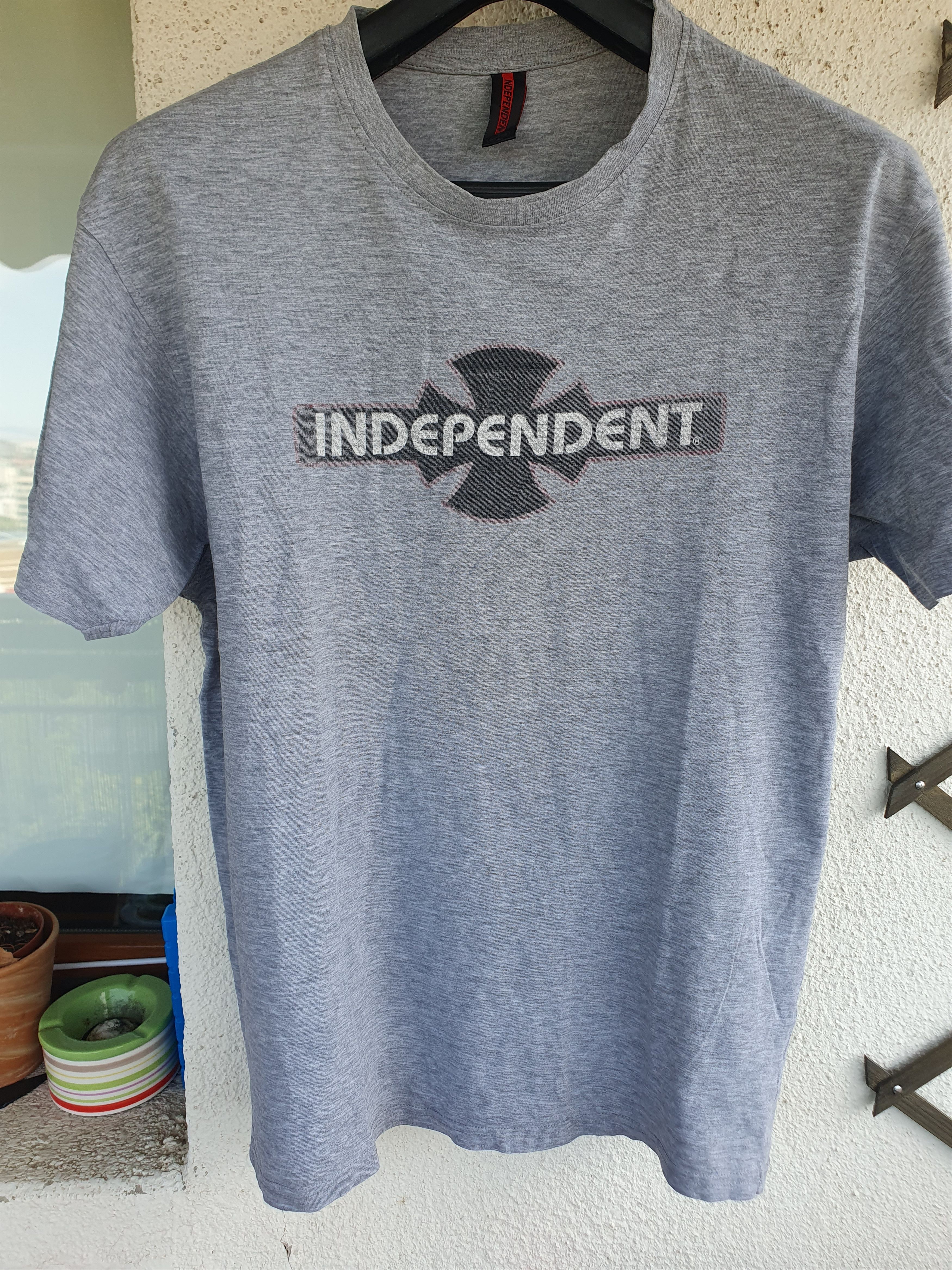 Independent Truck Co. Independent Truck Co Vintage Y2K Skate t-shirt sz L Size US L / EU 52-54 / 3 - 5 Thumbnail