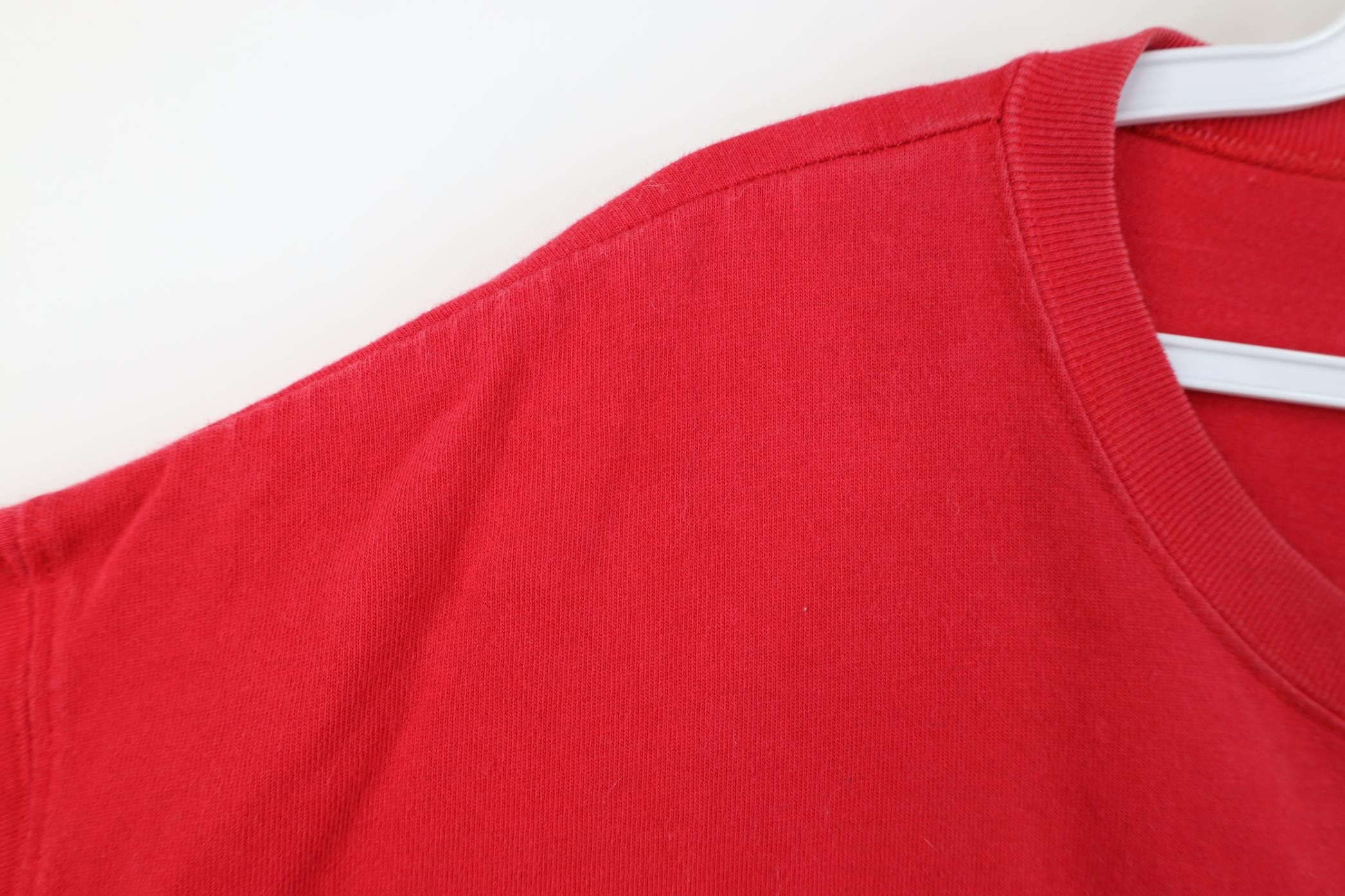 Vintage Vintage 90s Looney Tunes Bugs Bunny and Friends T-Shirt Red Size US XL / EU 56 / 4 - 9 Thumbnail