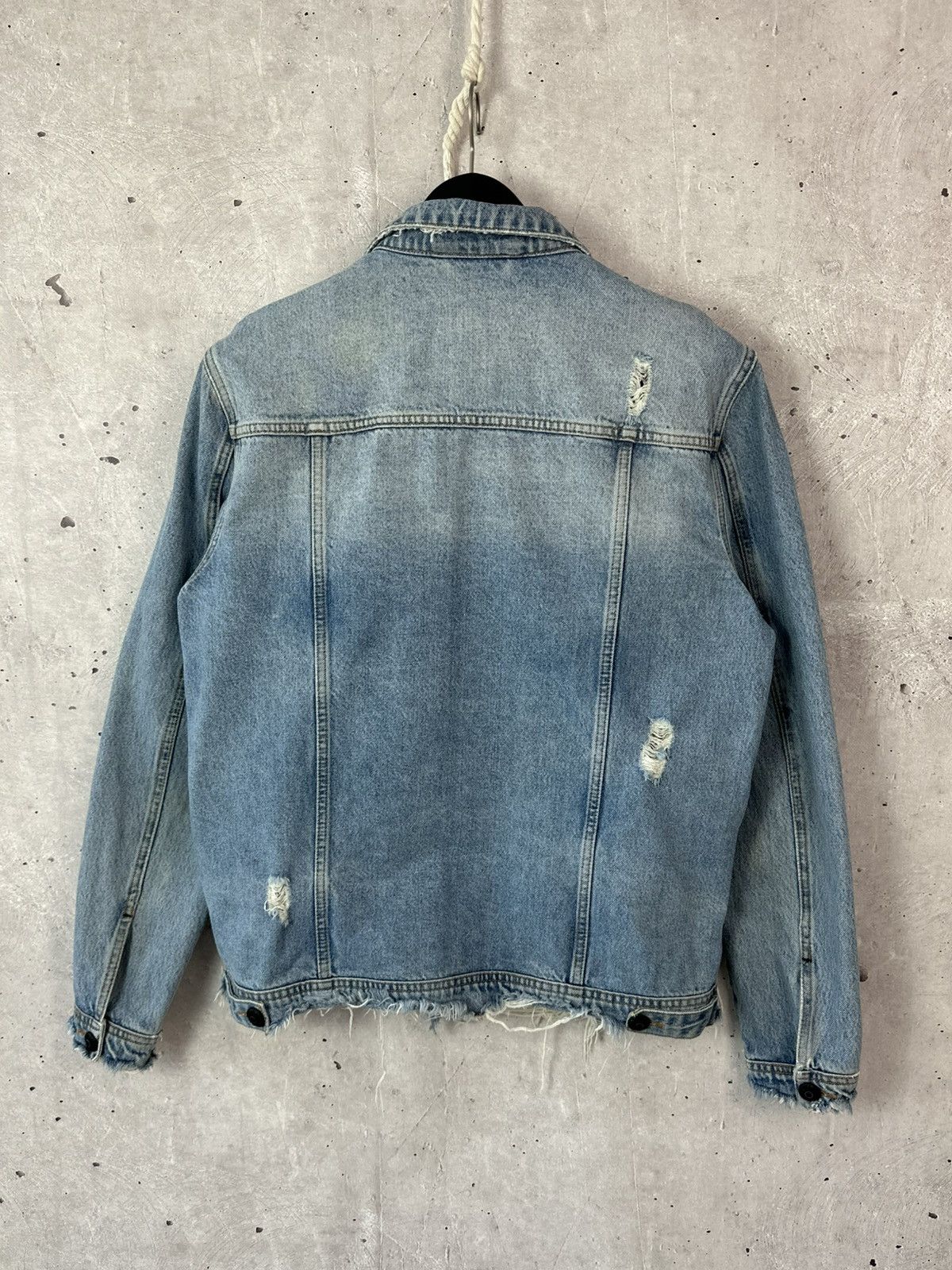 Won Hundred Won Hundred Distressed Washed Blue Men’s Denim Jacket Size US L / EU 52-54 / 3 - 9 Thumbnail