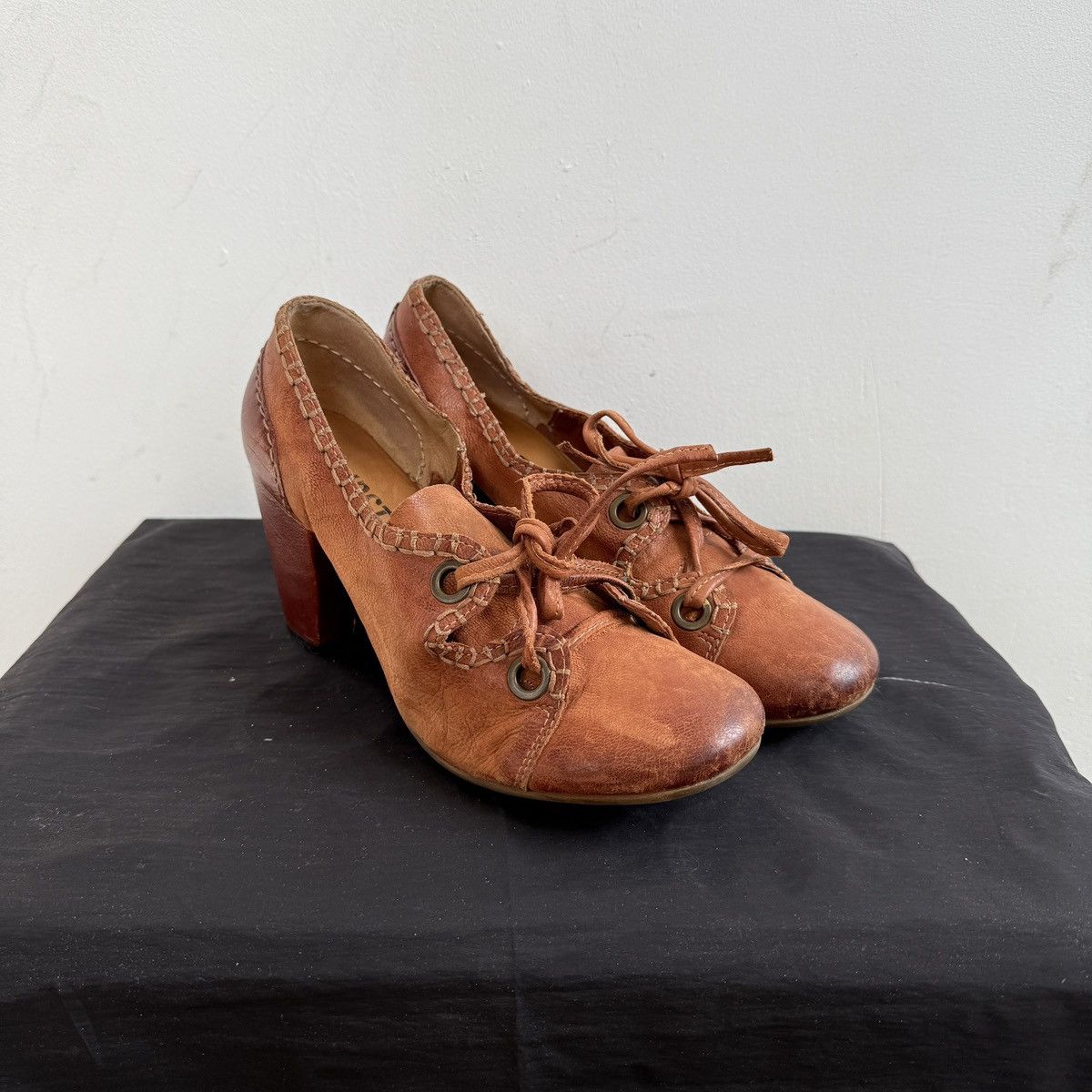 A.S.98 A.S.98 Avant Garde Tan Brown Leather Lace Up Heeled Oxfords Size US 8 / IT 38 - 2 Thumbnail